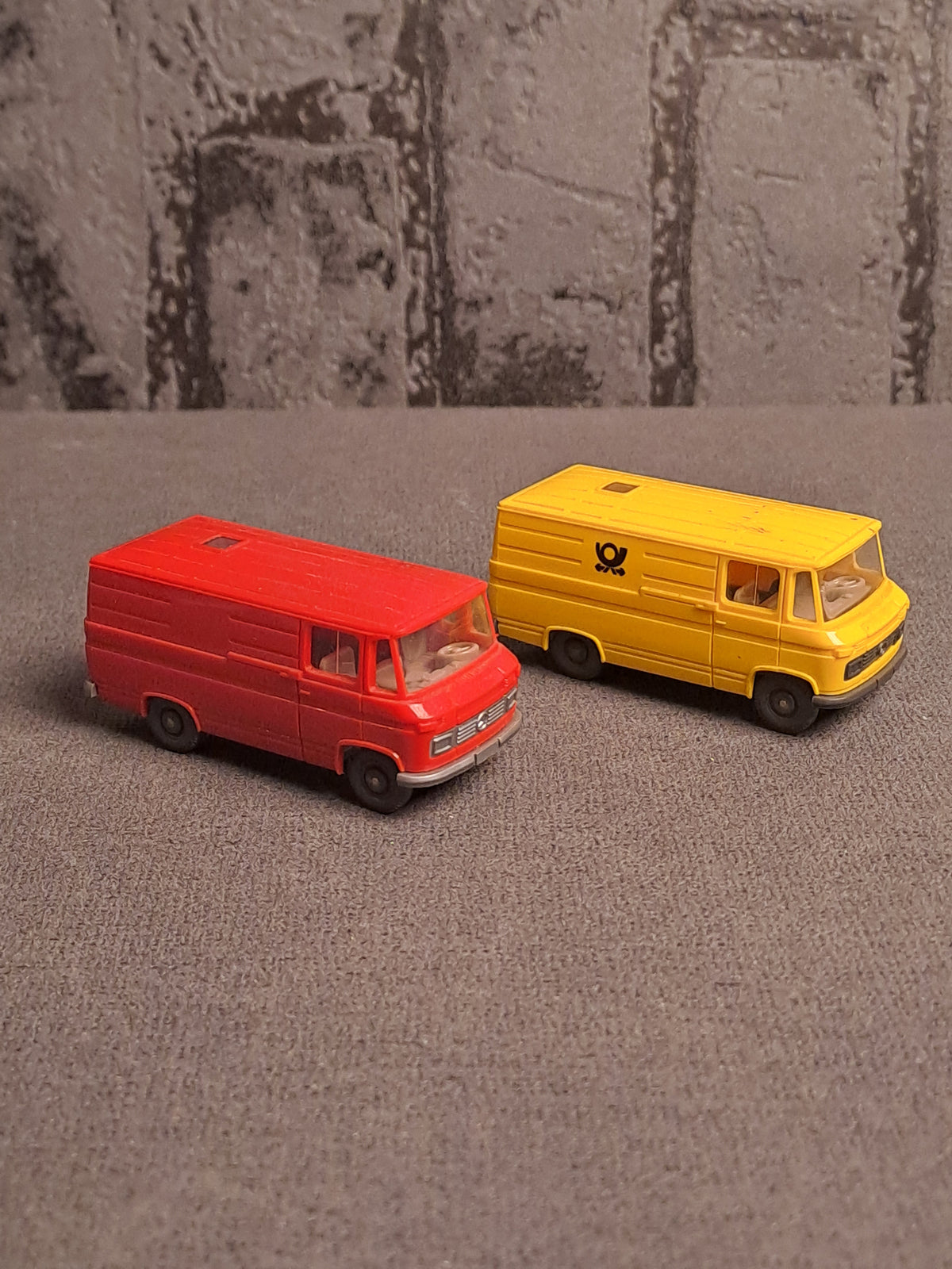 Wiking Mercedes x2