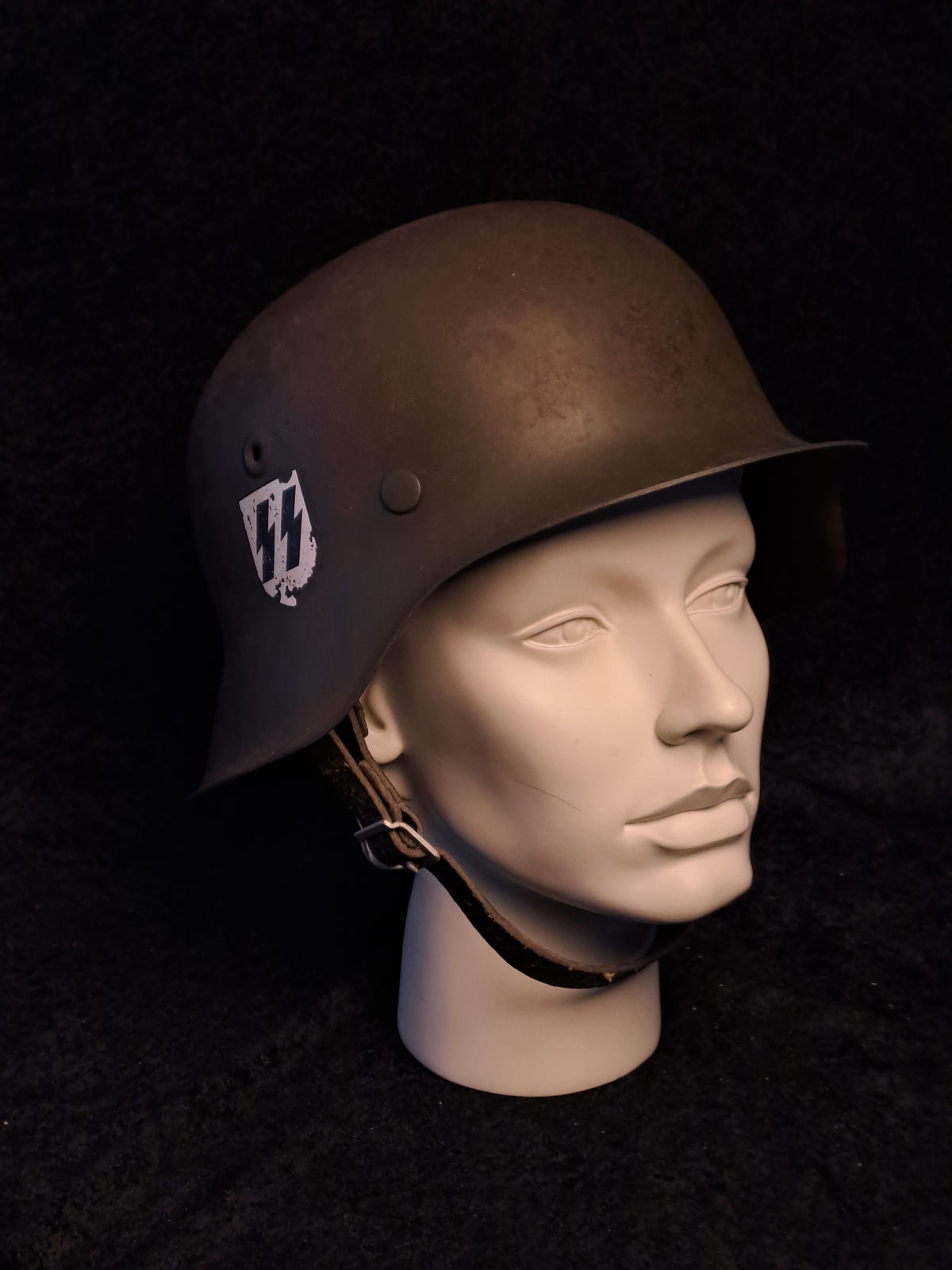 WW2 M42 Waffen SS Steel Helmet / WW2 M42 SS Stålhjelm