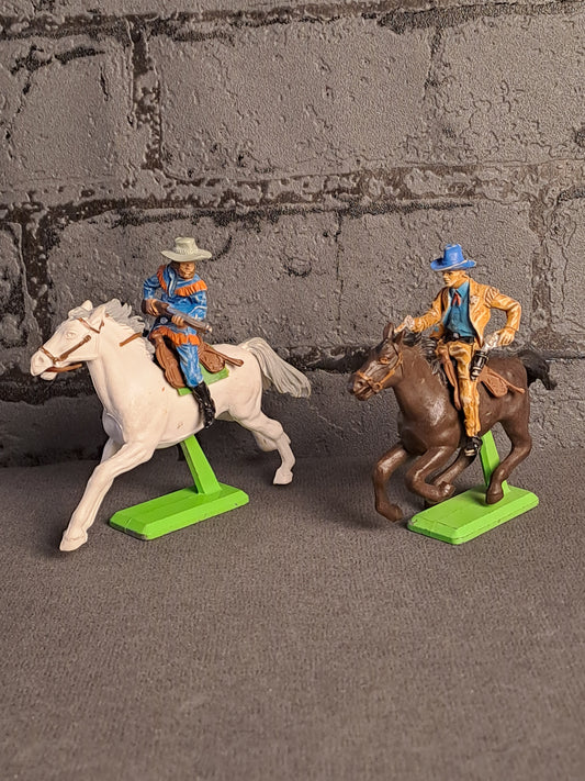 Britains Deetail Cowboys on Horse / Cowboys på Hest