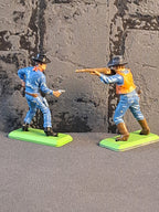 Britains Deetail x4 Cowboys
