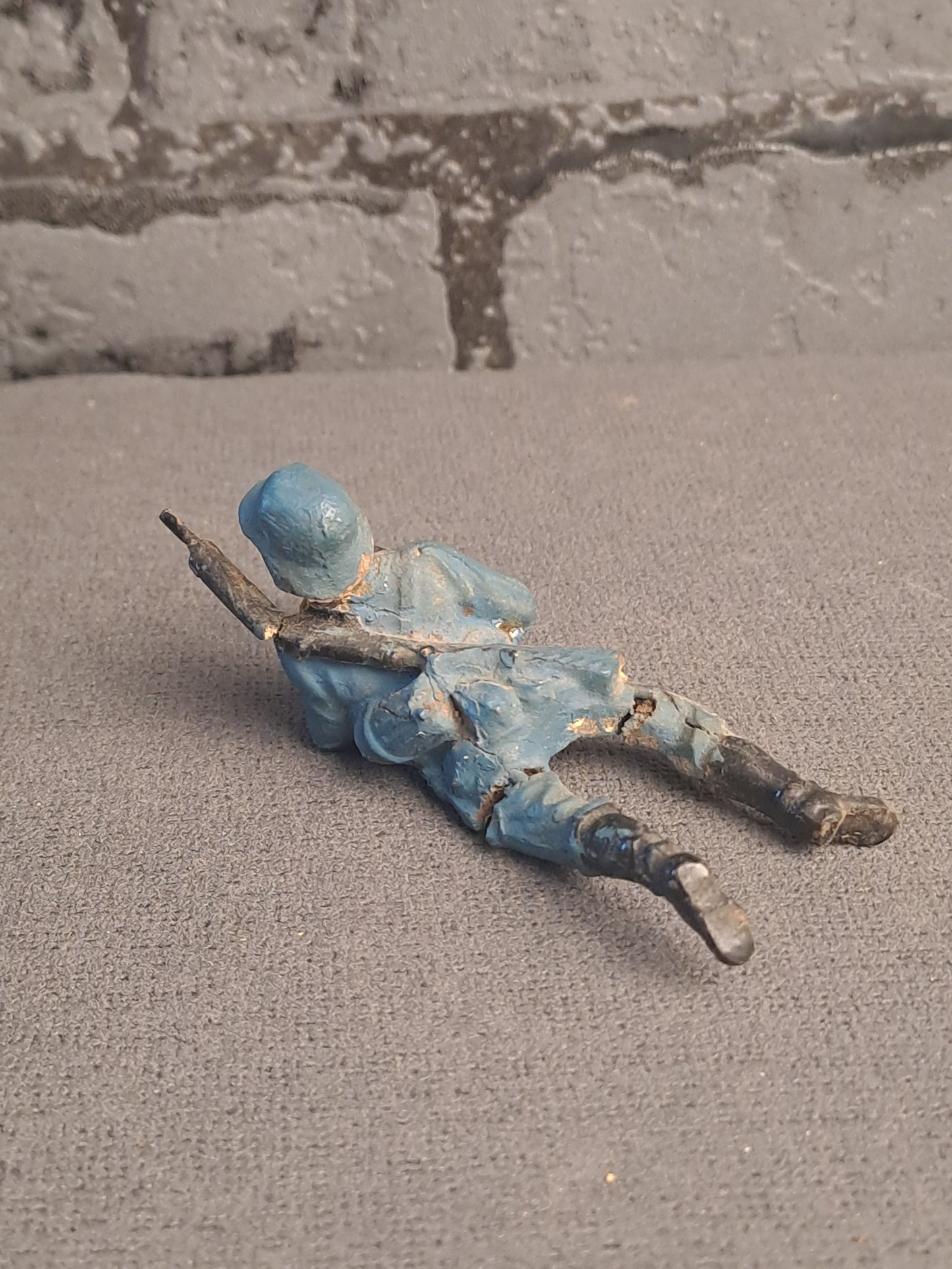 Lineol German Soldier with Hand Grenade