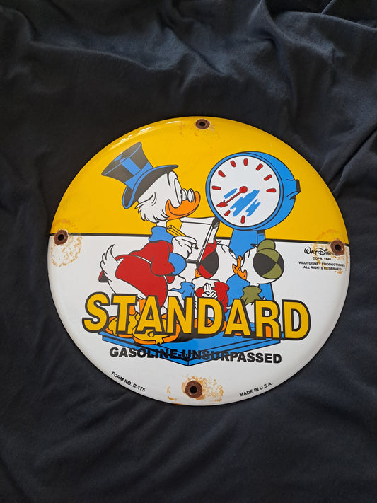 Standard Gasoline Enamel Sign with Scrooge Disney / Standard Gasoline Emalje Skilt med Onkel Joakim Disney
