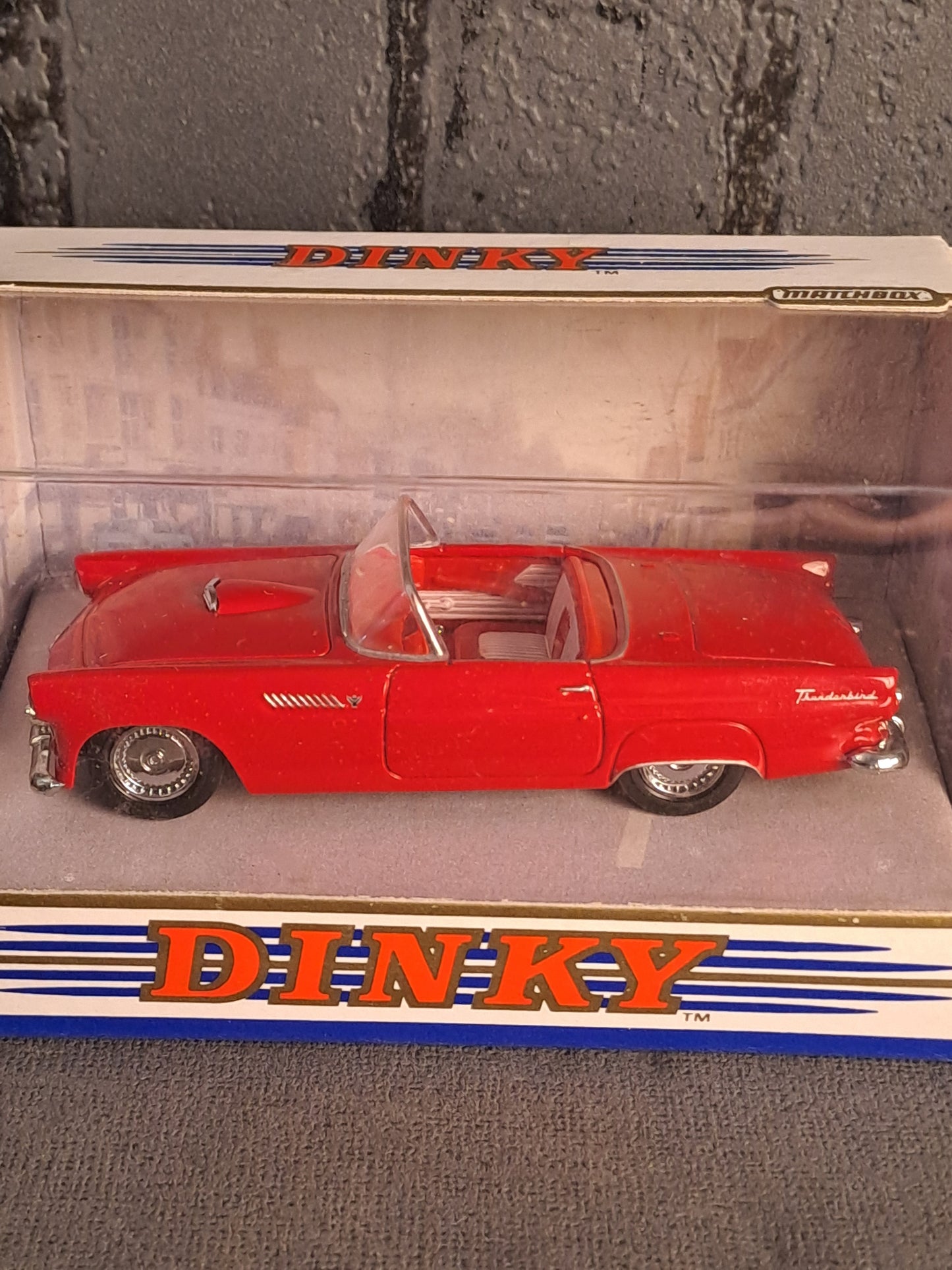 The Dinky Collection 1955 Ford Thunderbird