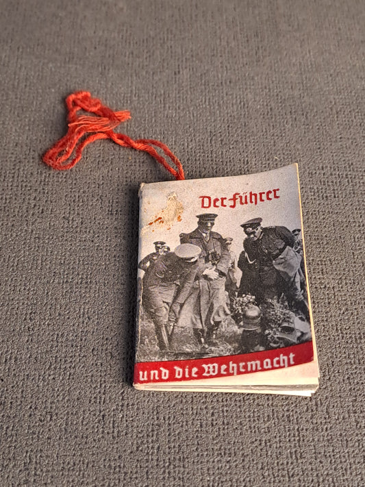 WHW Der Fuhrer Mini Booklet Und due Wehrmacht