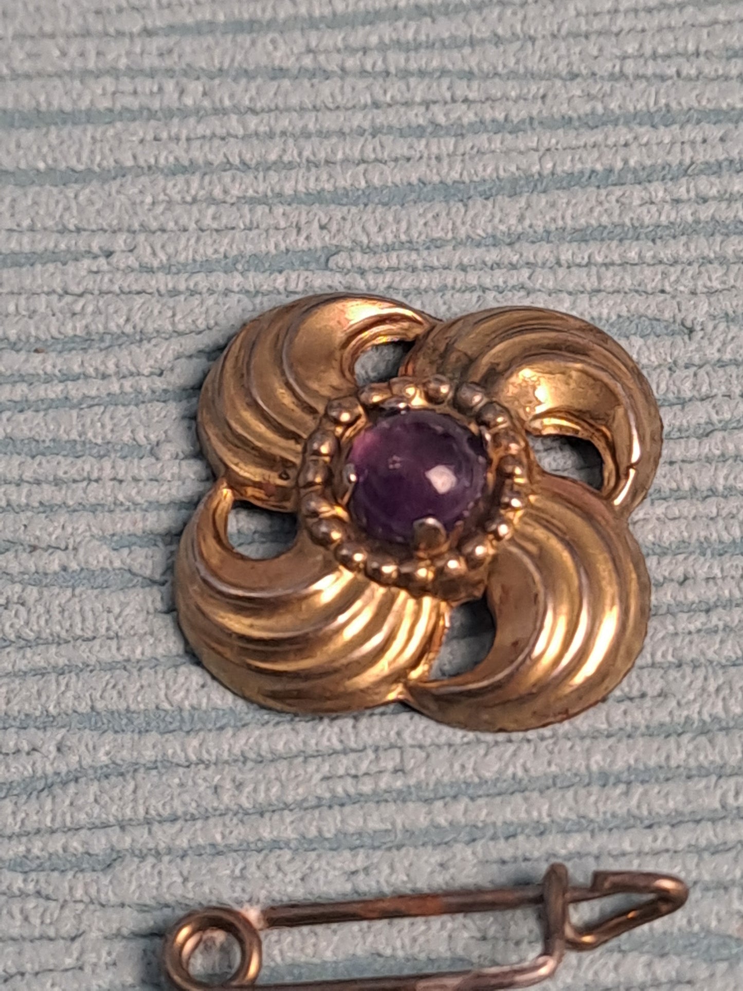 WW2 WHW Sonnenrad Blume Rare / WW2 WHW Hagekors Blomst Sjælden