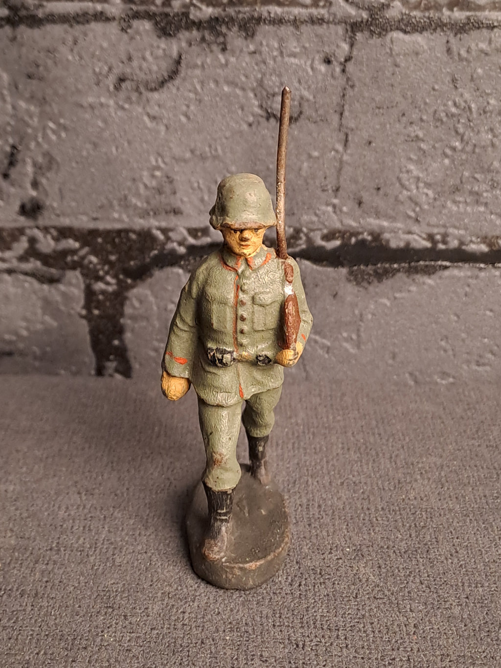 Elastolin German Soldiers x2