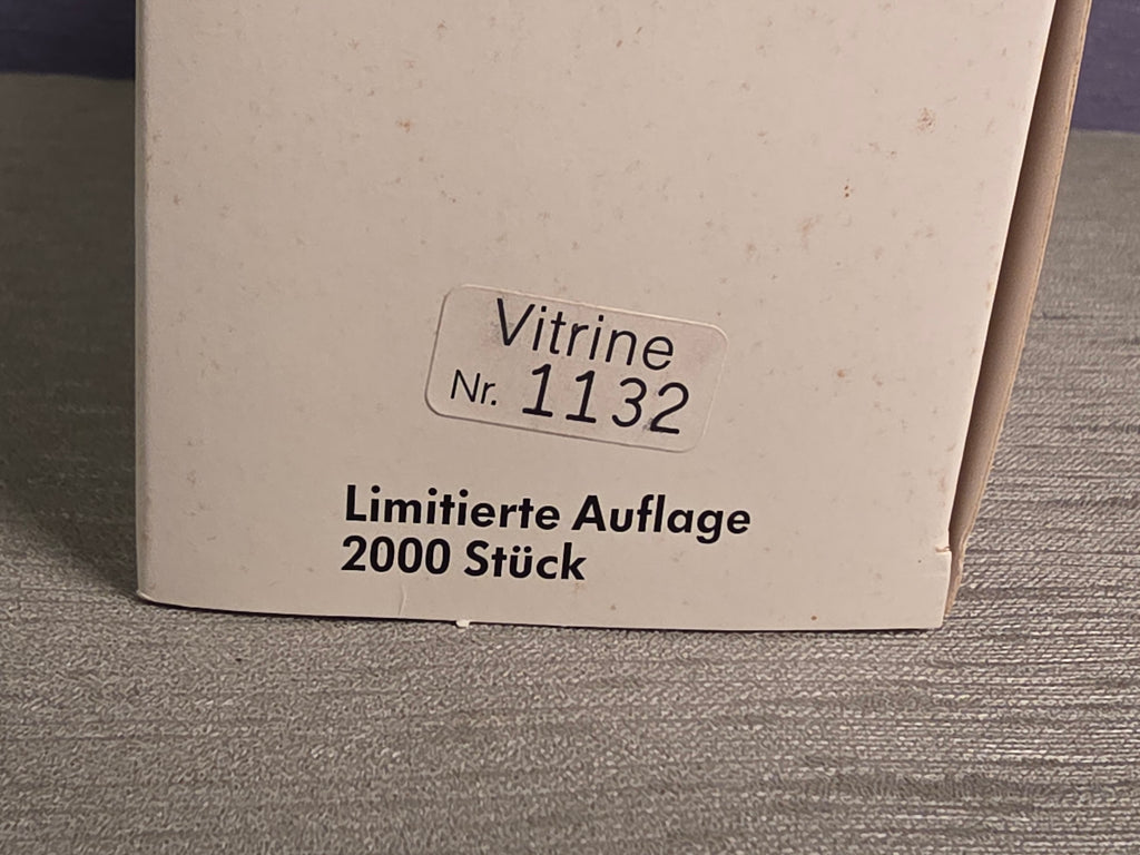 VW Dealer Box 1995 Limited
