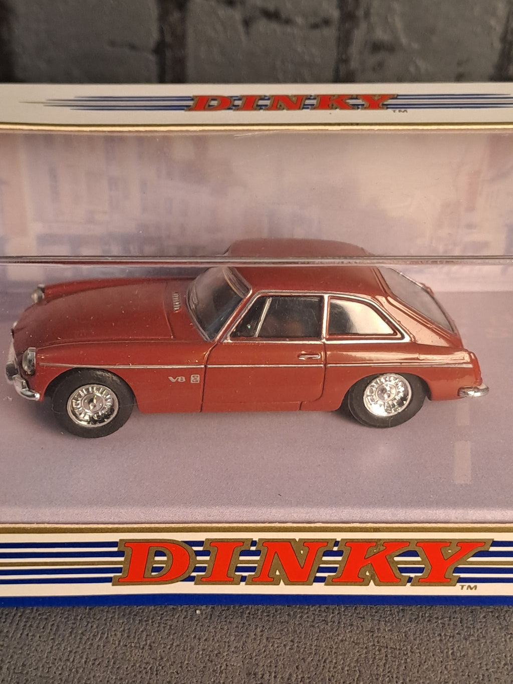 The Dinky Collection 1973 MGBGT V8