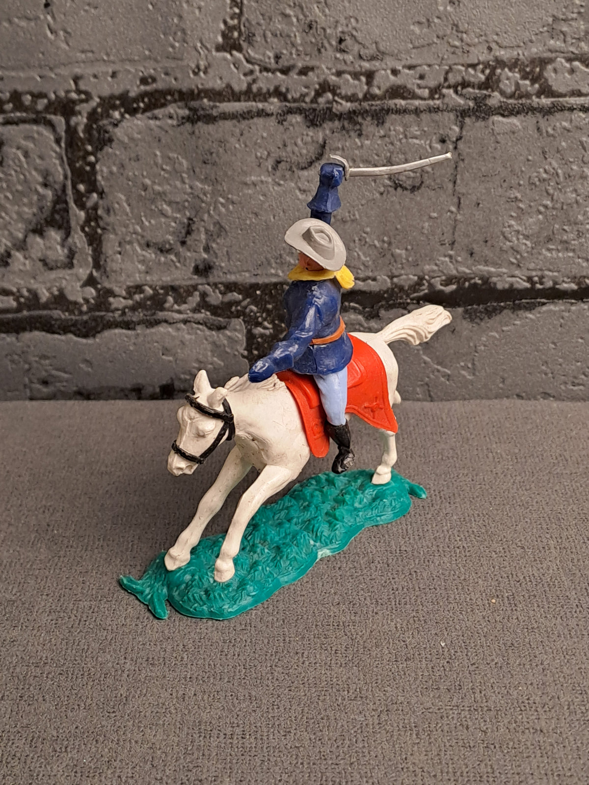Timpo Toys U.S. Cavalry Officer on Horse / Timpo Toys Kavaleri Officer på Hest