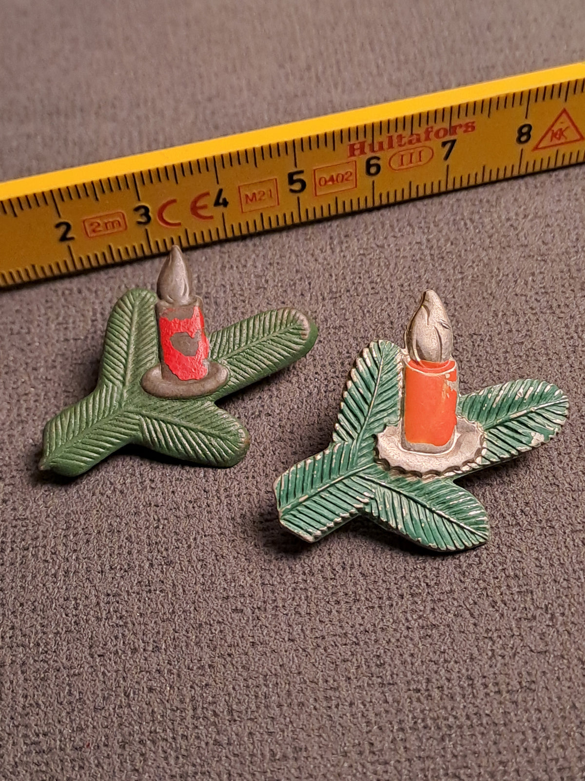 WHW Rare Christmas Badge x2 Bergedorf
