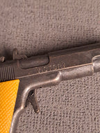 Vintage Key Ring Revolver in Holster 1970's / Vintage Nøglerings Revolver i Hylster 1970'erne