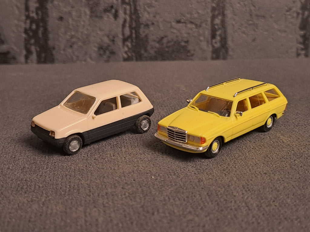 Busch Renault 5 and Mercedes