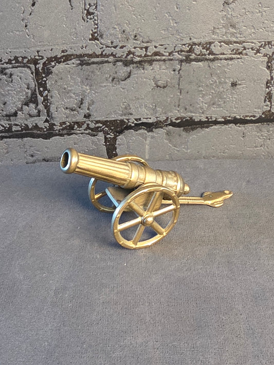 Antik Kanon i Messing. 12 cm.