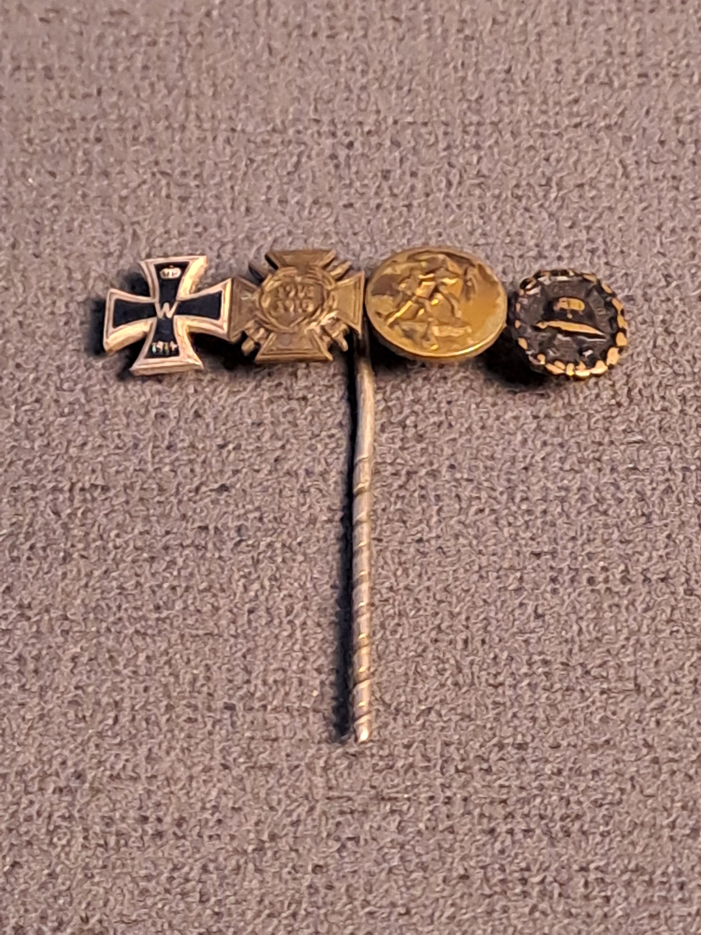 WW1/WW2 German Miniature Medal Pin / WW1/WW2 Tysk Miniature Medalje Pin