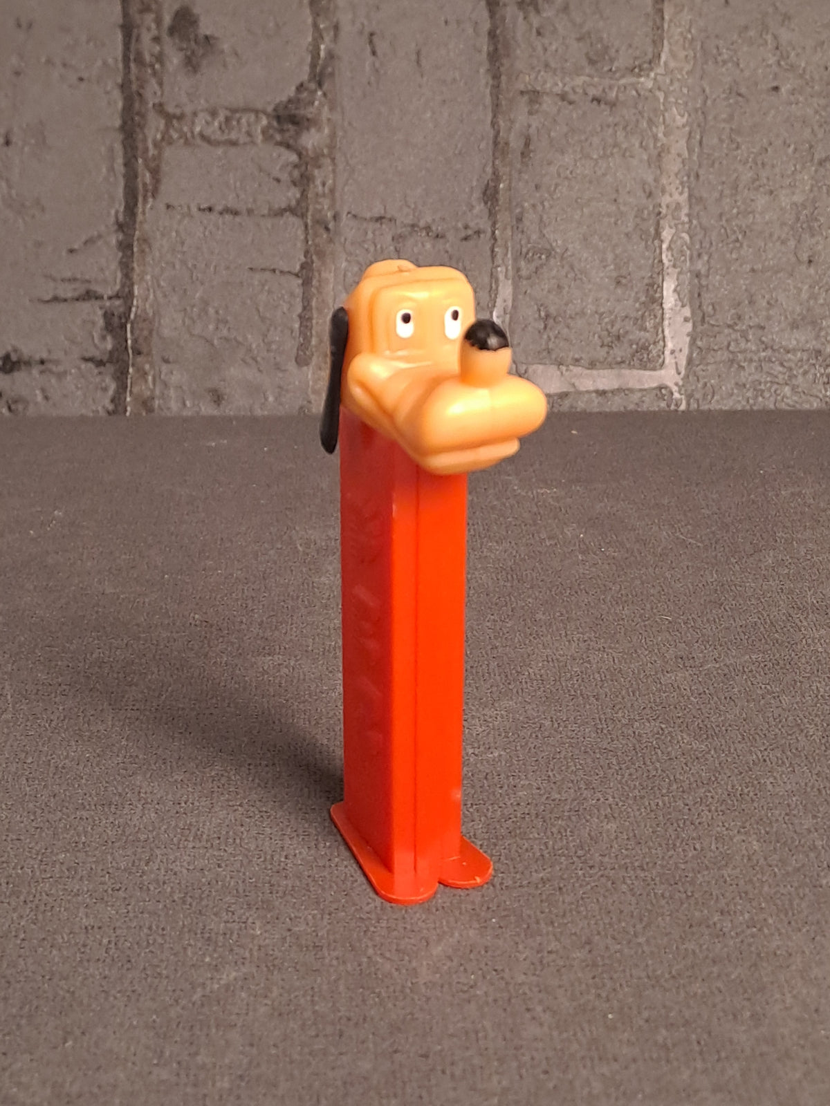 PEZ Pluto Disney 1970s.
