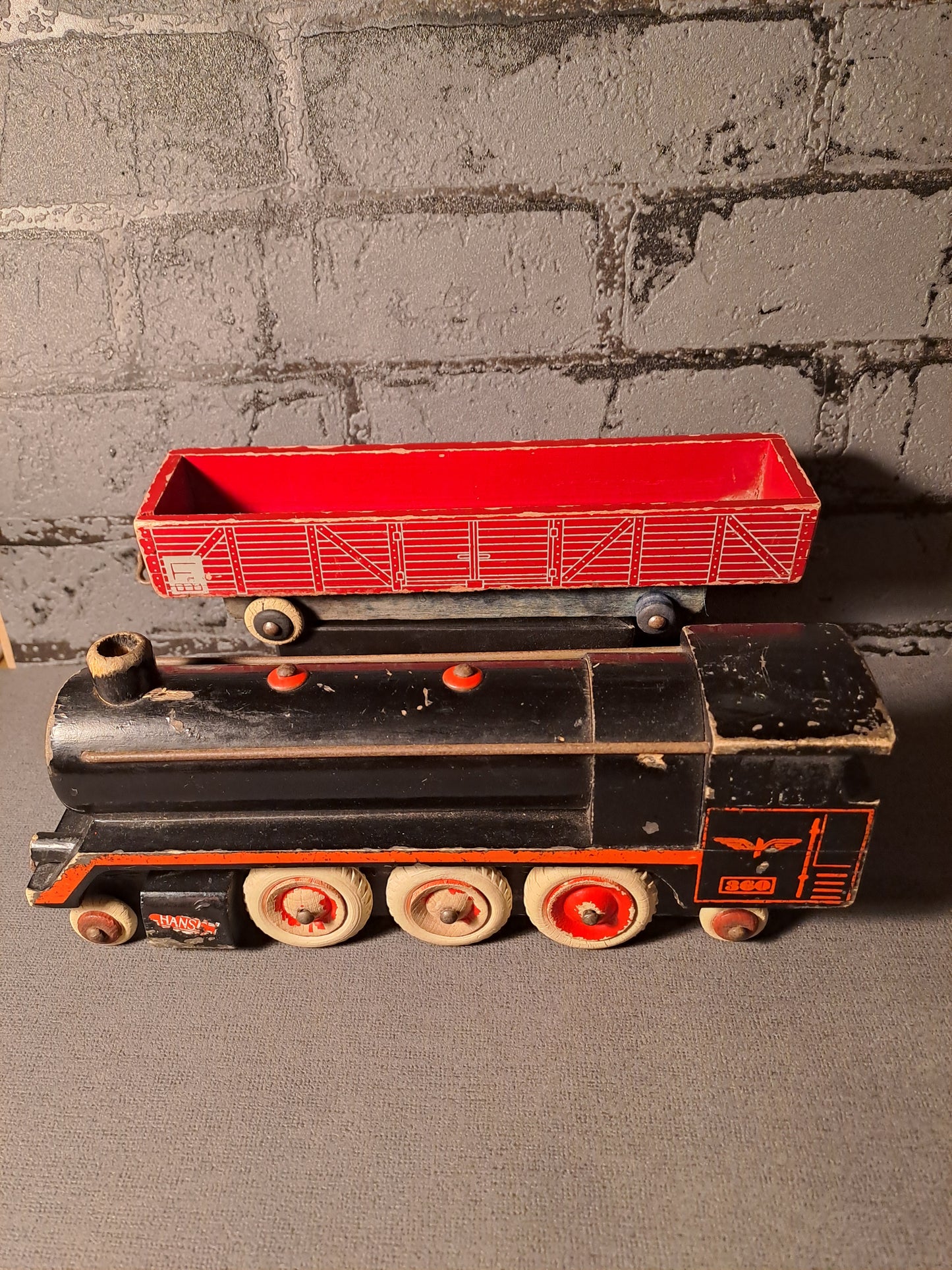 Hanse Locomotive and Wagon Wood Denmark 1950-1959 / Hanse Lokomotiv og Vogn Danmark 1950-1959