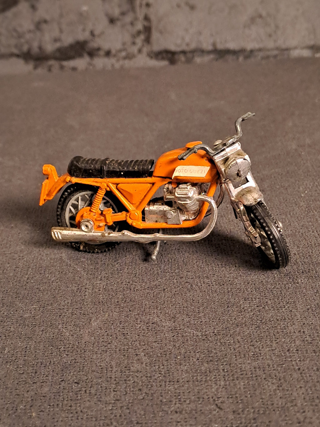 Die-cast 1980s Moto Guzzi V7 motorcycle