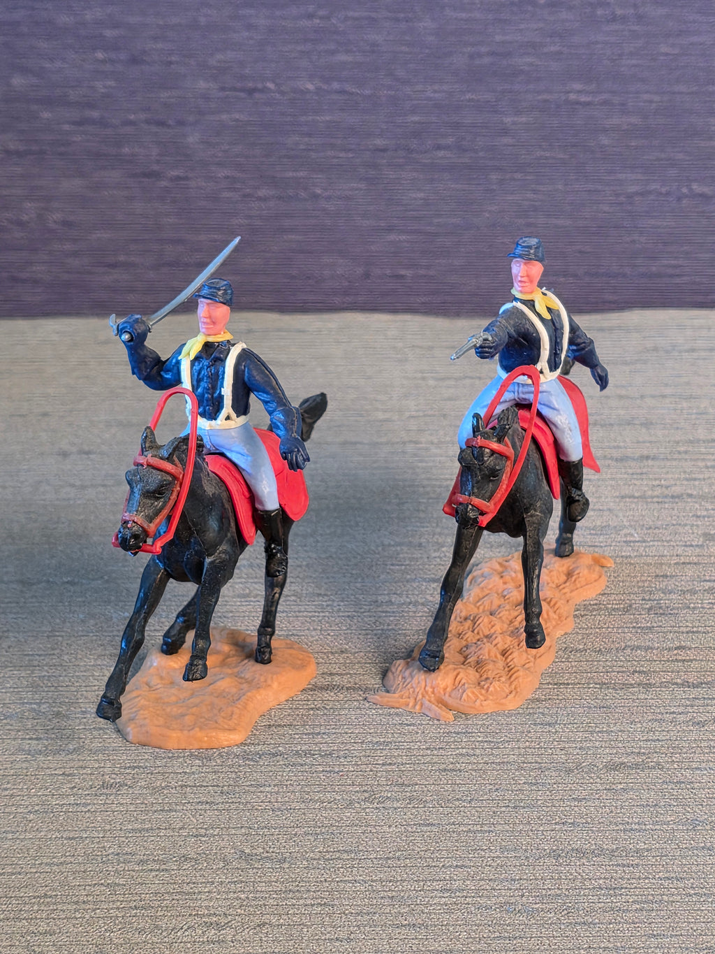 Timpo Toys U.S. Kavaleri 2 Soldater på Hest / Timpo Toys 2 Soldiers on Horse