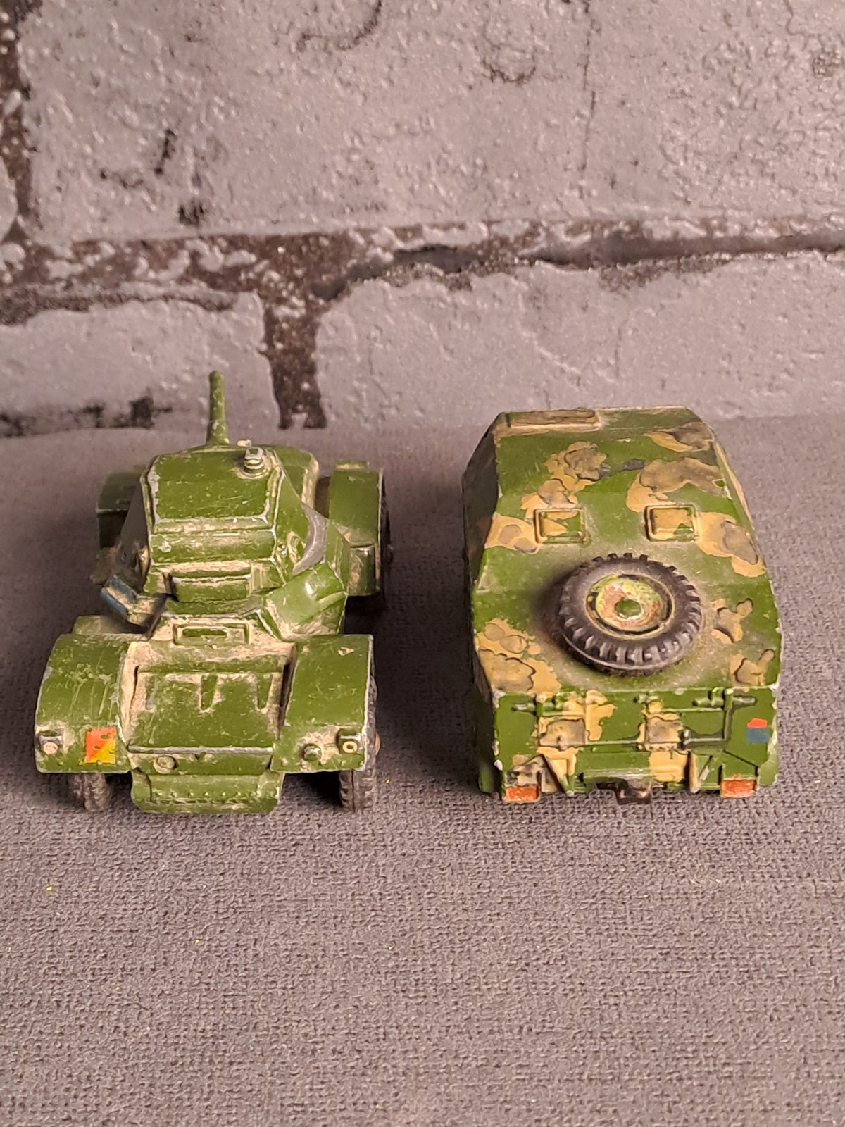 Dinky Toys Armoured Car and Field Artillery Tractor