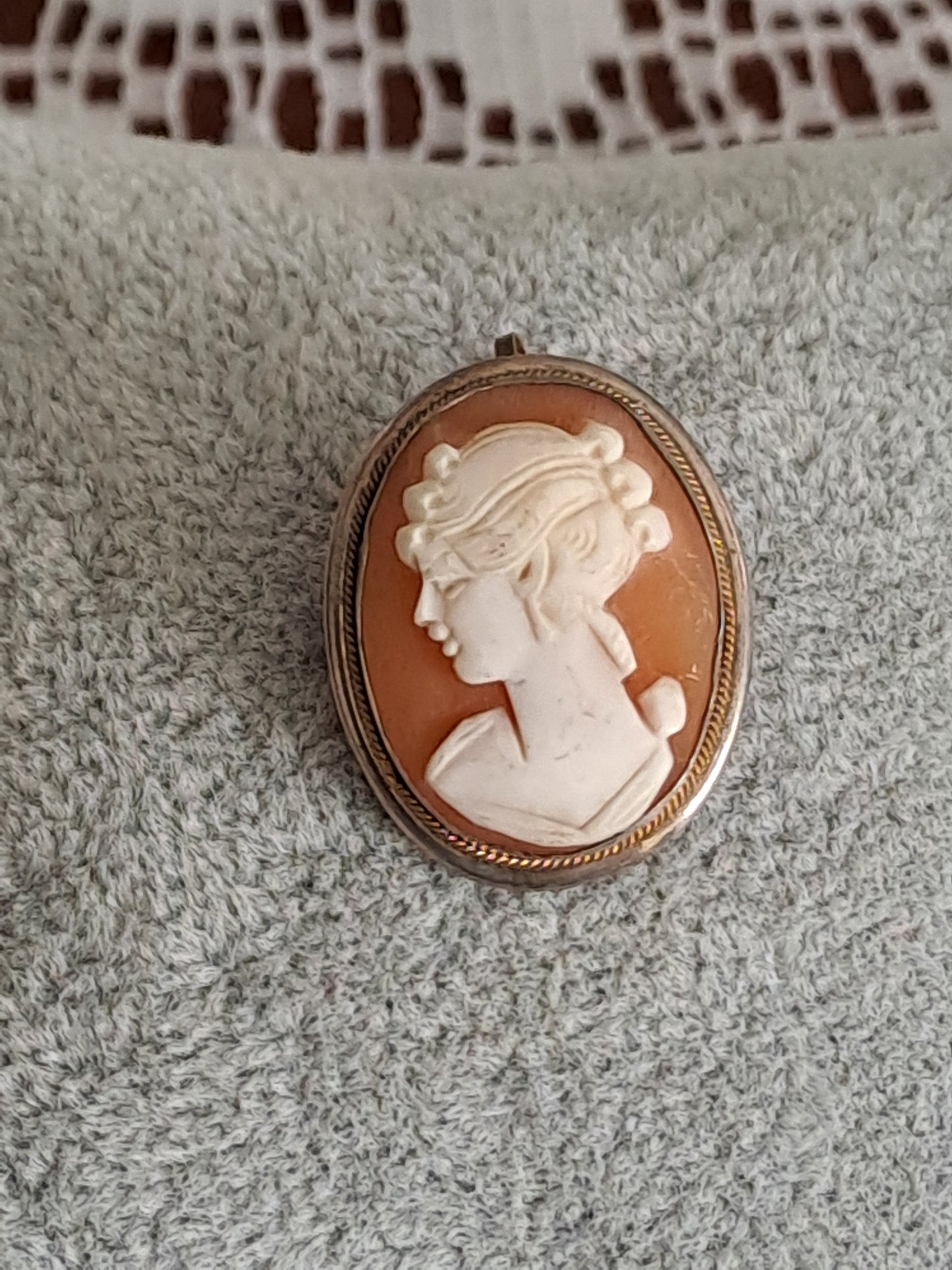 Antique 800 Silver Shell Carved Cameo Pendant/Brooch