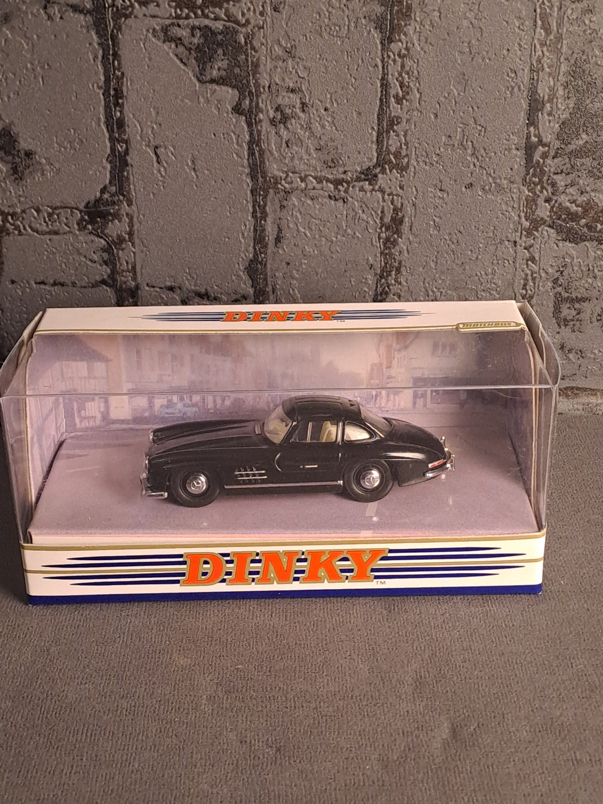 The Dinky Collection 1955 Mercedes-Benz 300 SL Gullwing