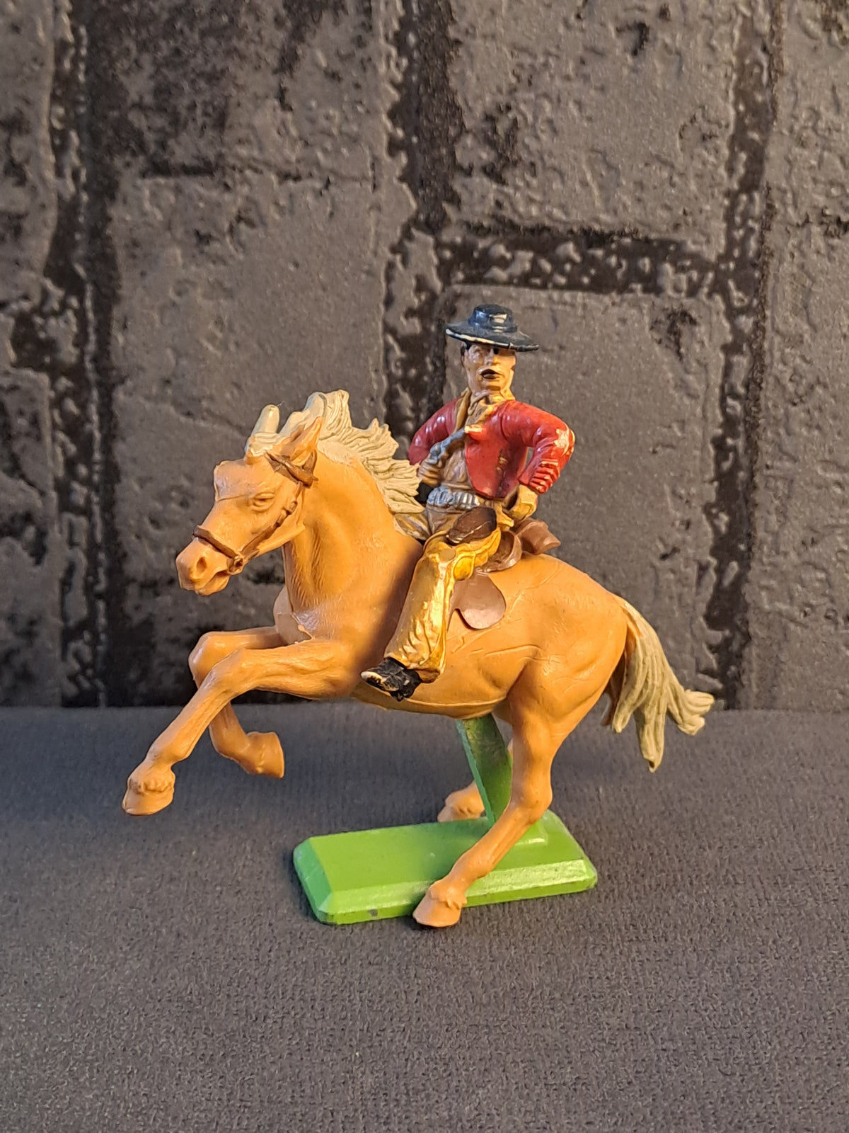 Britains Deetail Cowboys on Horses and More