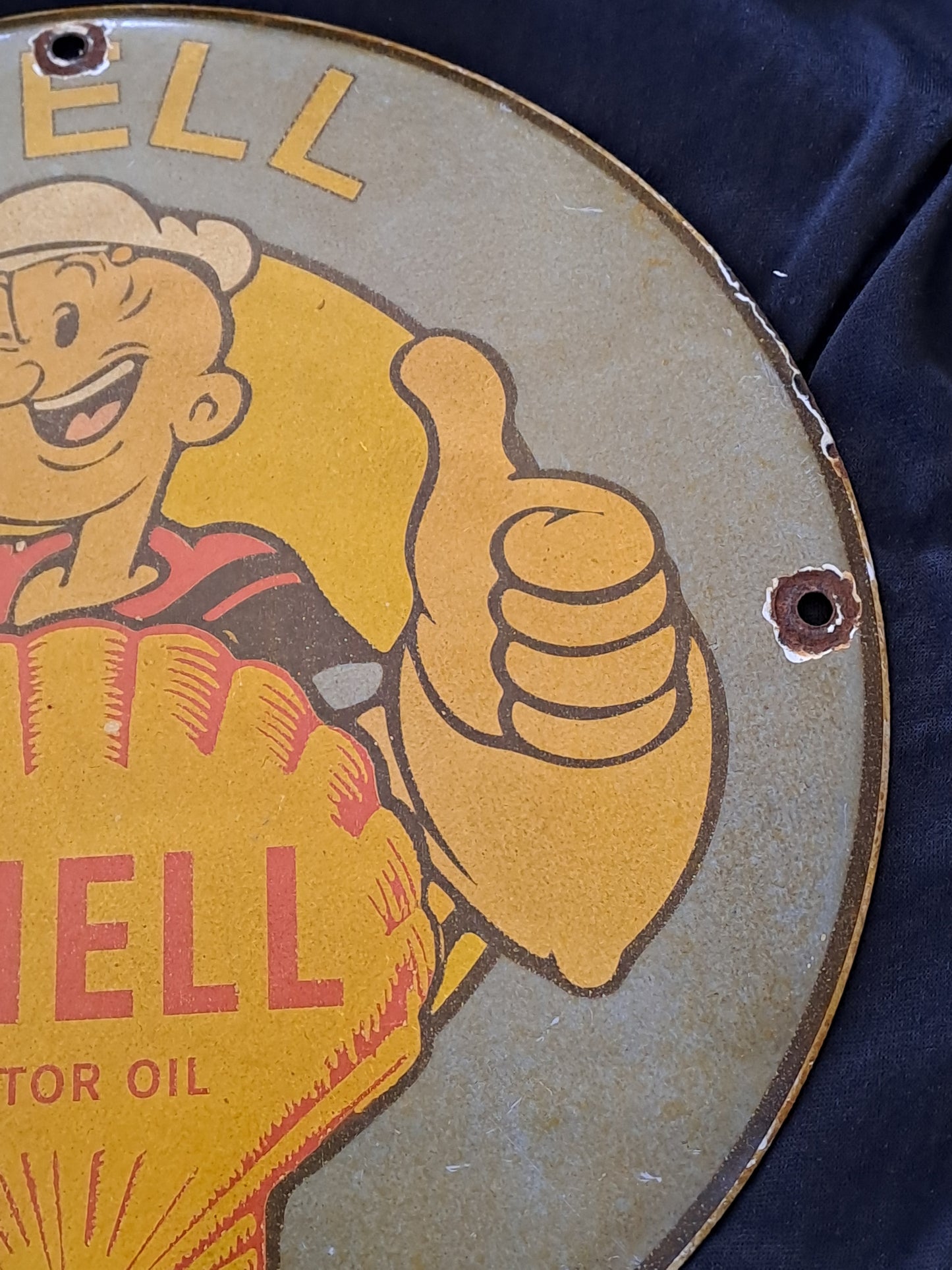 Shell Enamel Sign with Popeye / Shell Emaljeskilt med Skipper Skræk