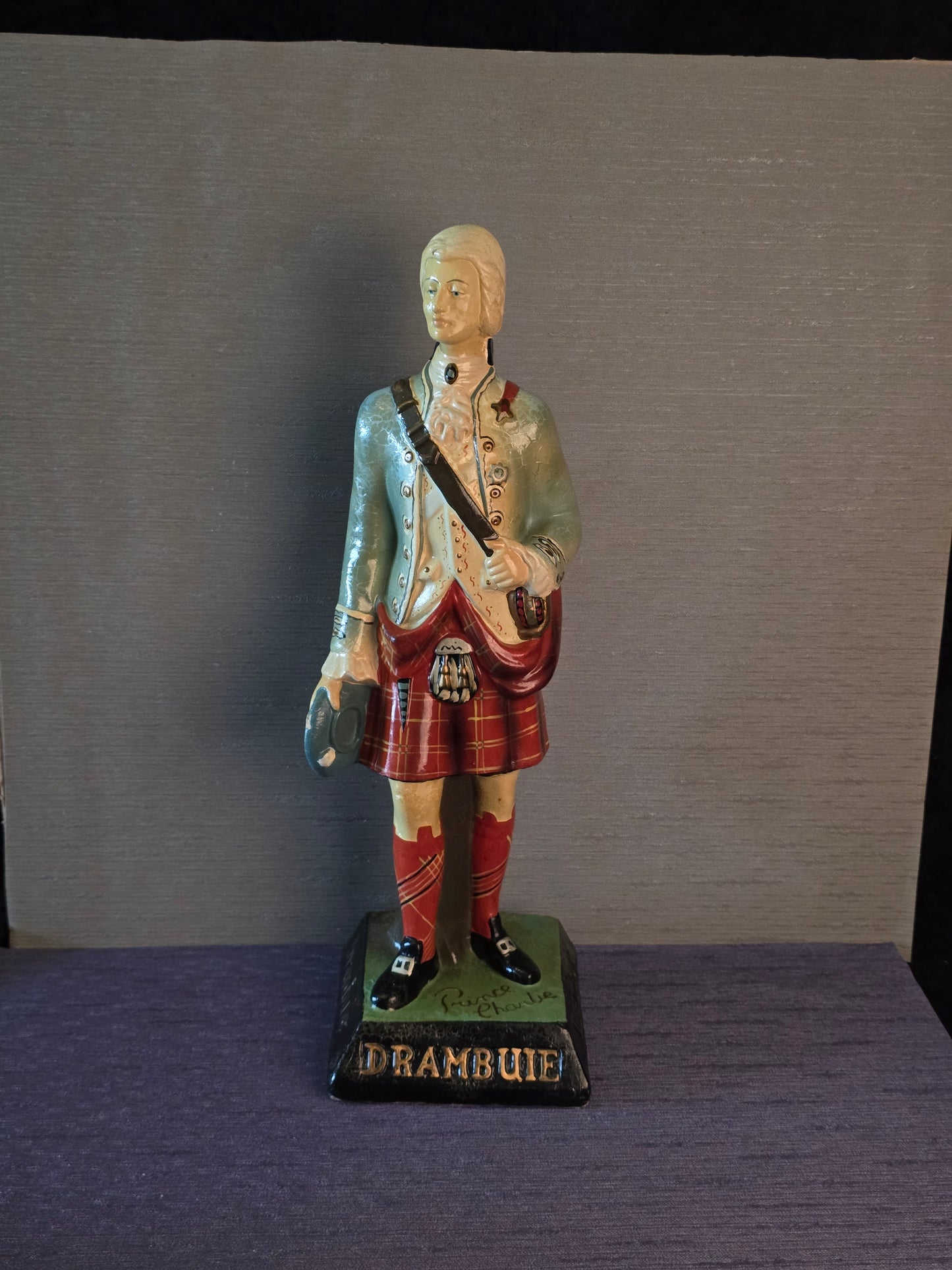 Vintage Bar Deko Prince Charlie Drambuie