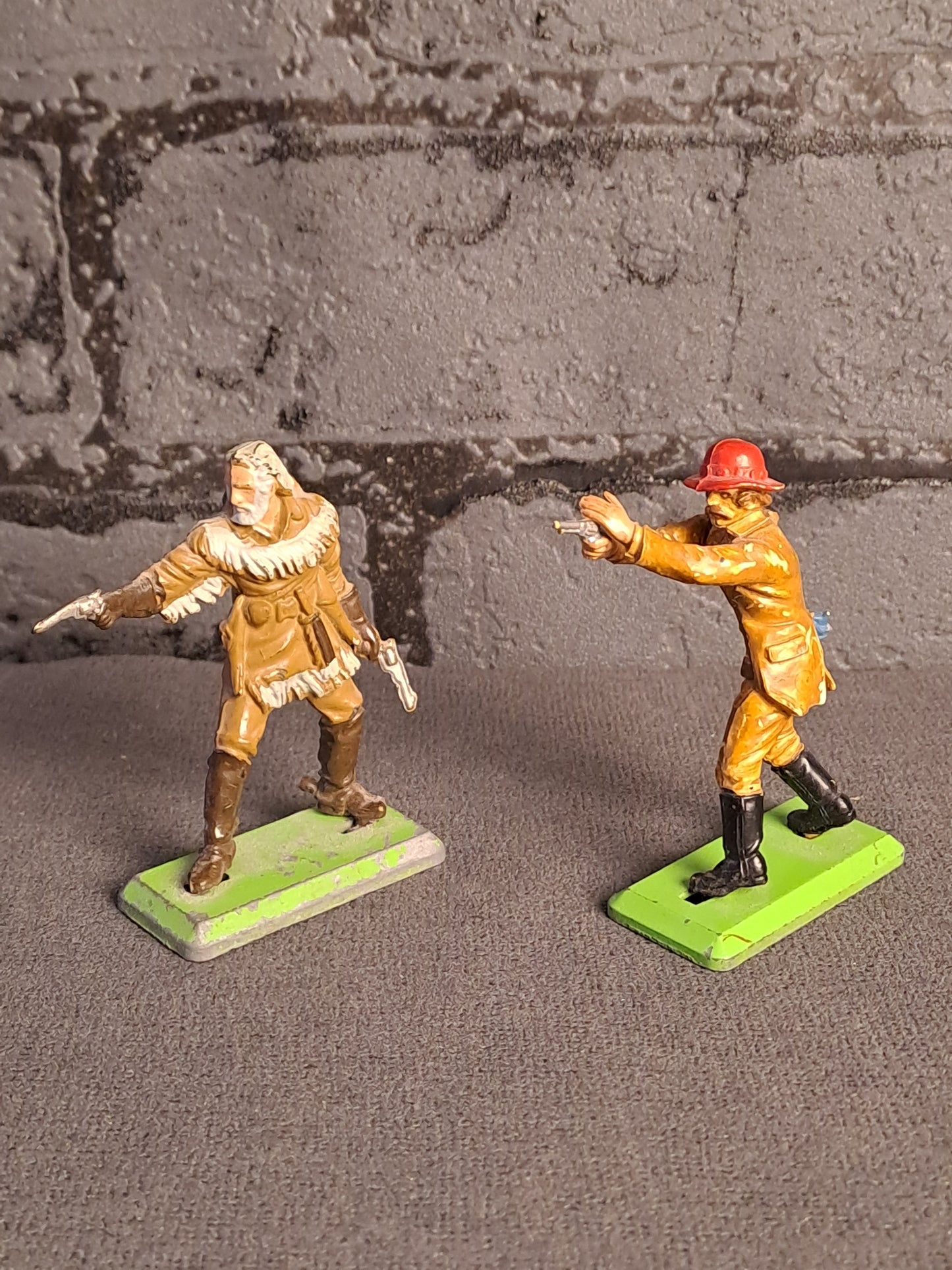 Britains Deetail General Custer and Cowboy