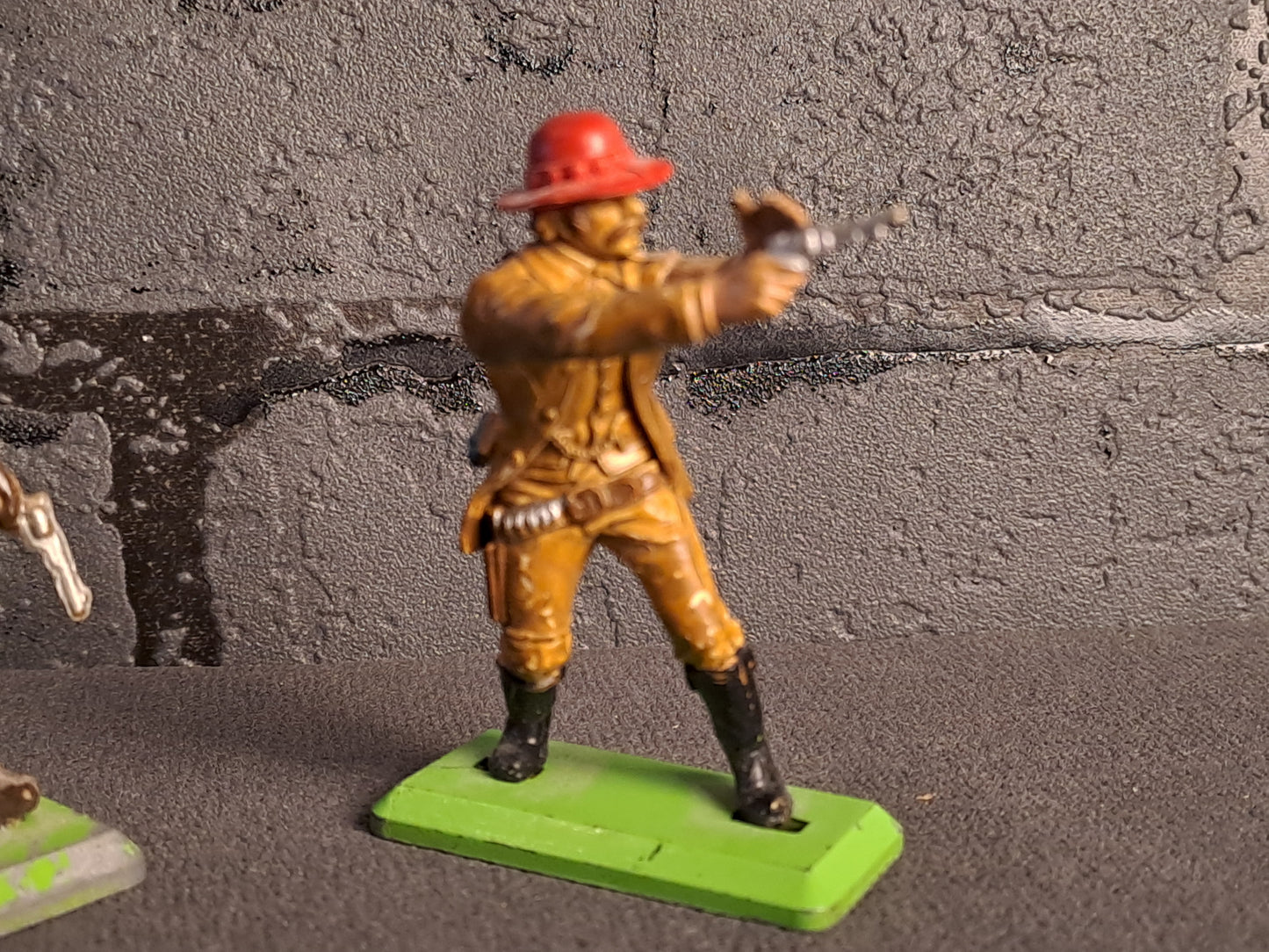 Britains Deetail General Custer and Cowboy