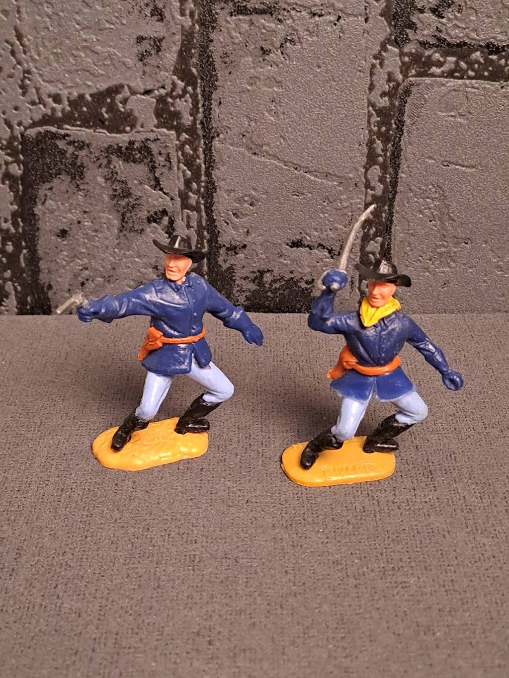 Timpo Toys U.S. Cavalry Scenery