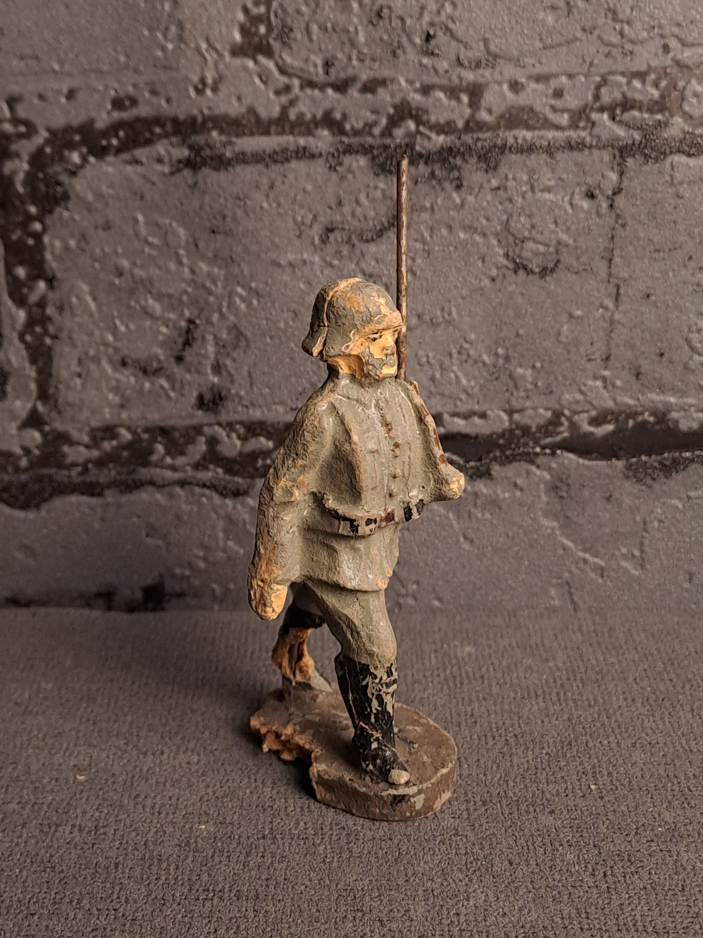 Lineol and Elastolin