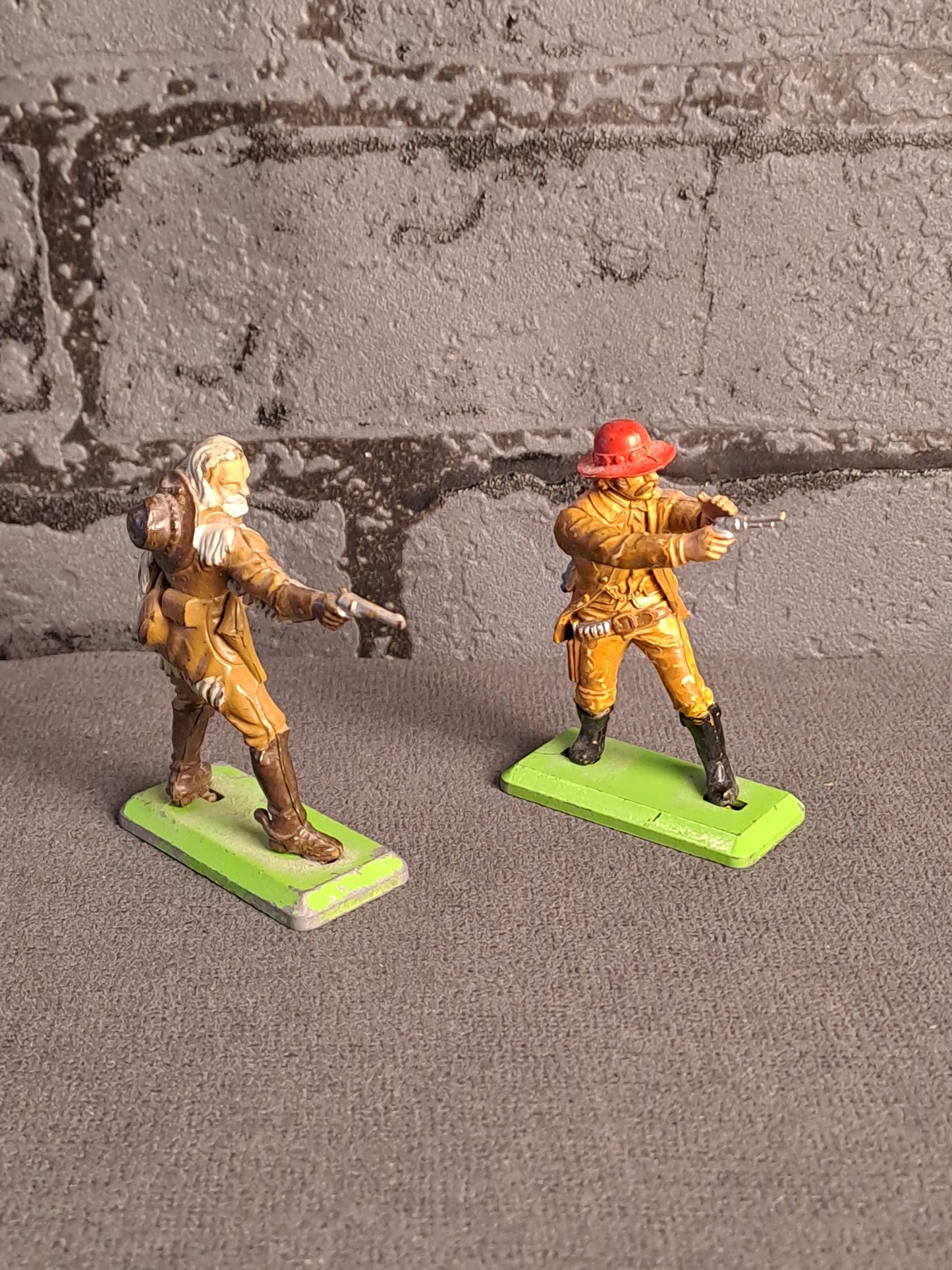 Britains Deetail General Custer and Cowboy