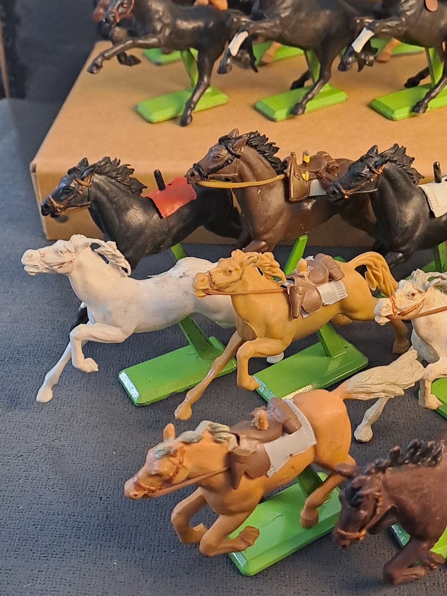 Britains Deetail Wild West Horses x18 / Britains Deetail Vilde Vesten Heste x18