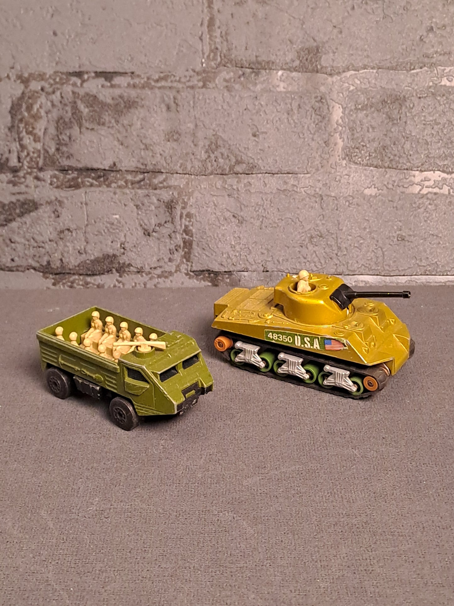 Matchbox Tank and Personal Carrier Military