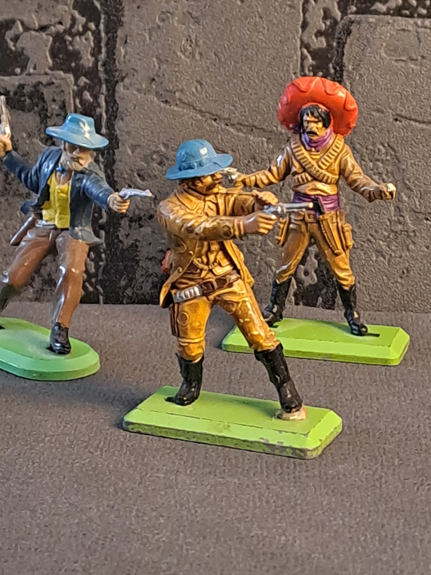 Britains Deetail x4 Cowboys