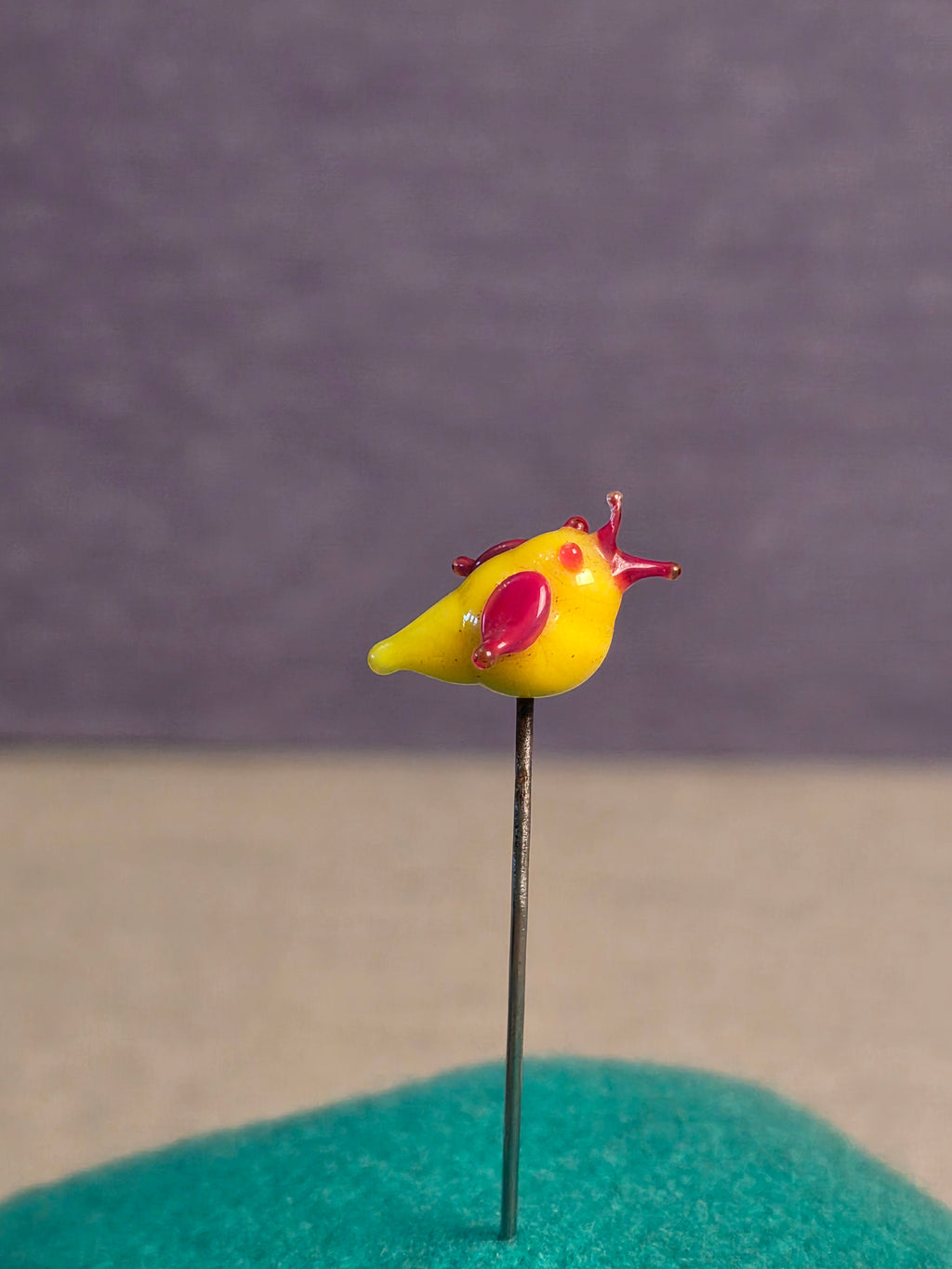 Stick pin Yellow Bird