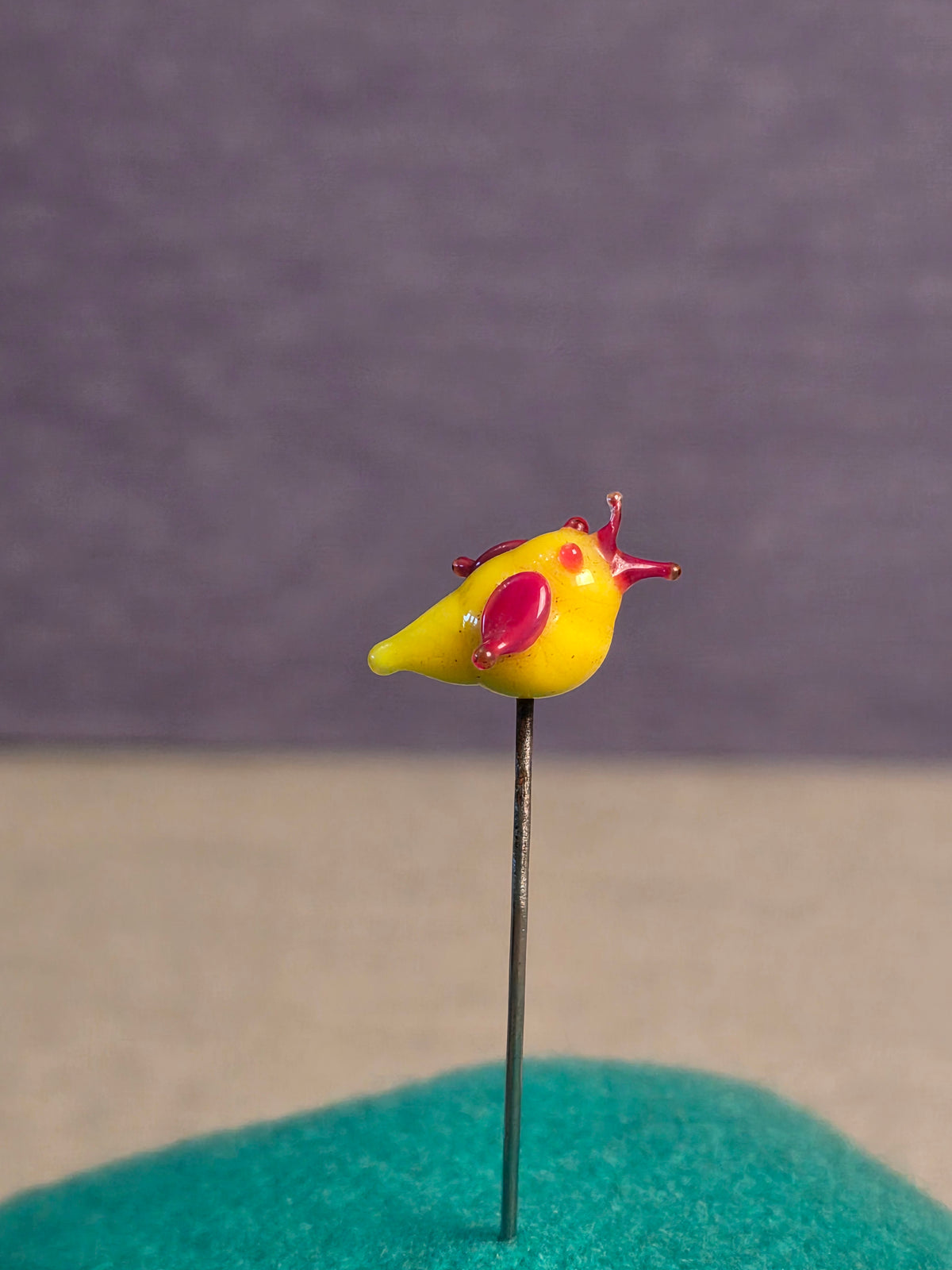 Stick pin Yellow Bird