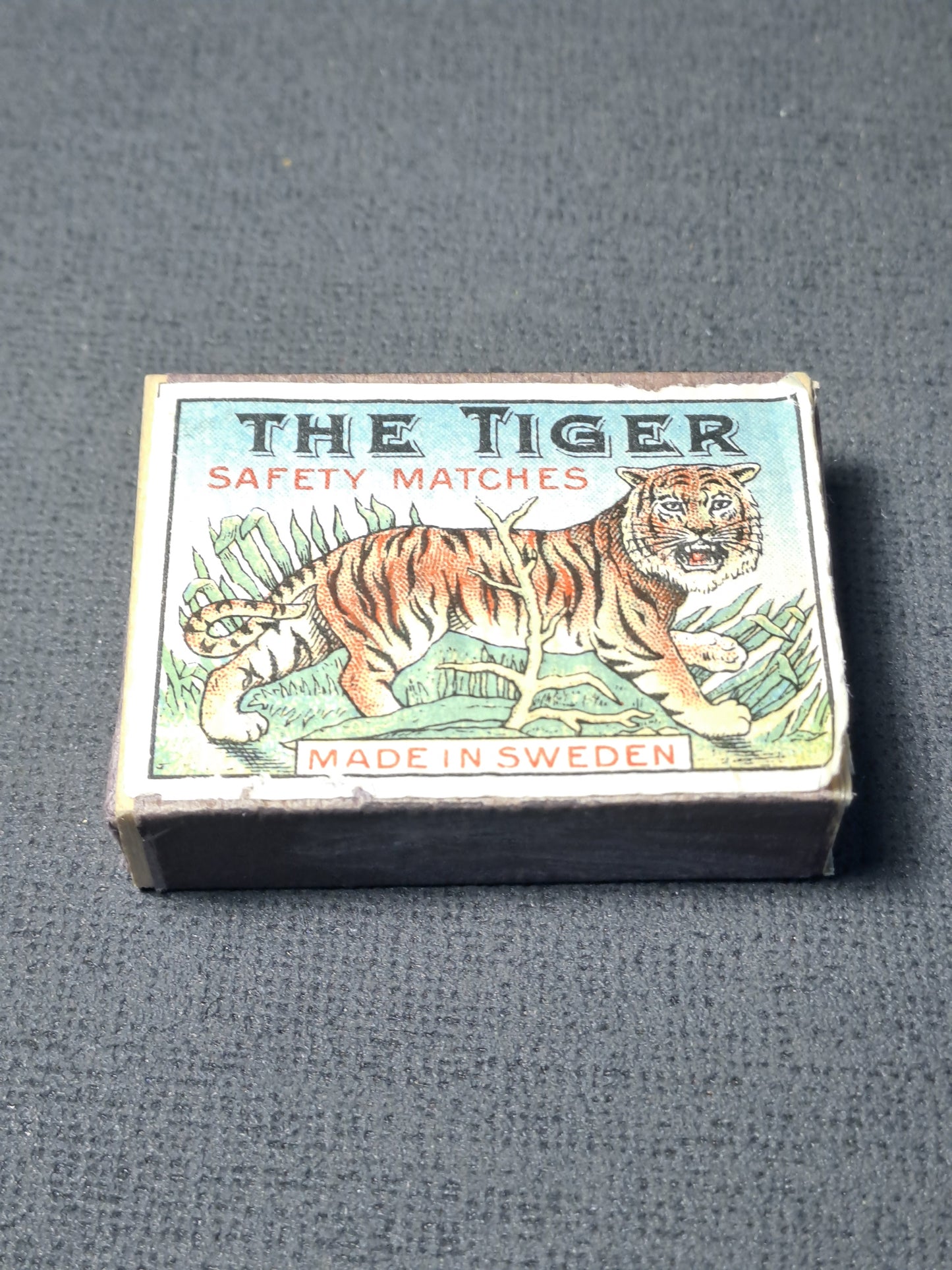 Vintage Matchbox The Tiger / Vintage Tændstikæske The Tiger