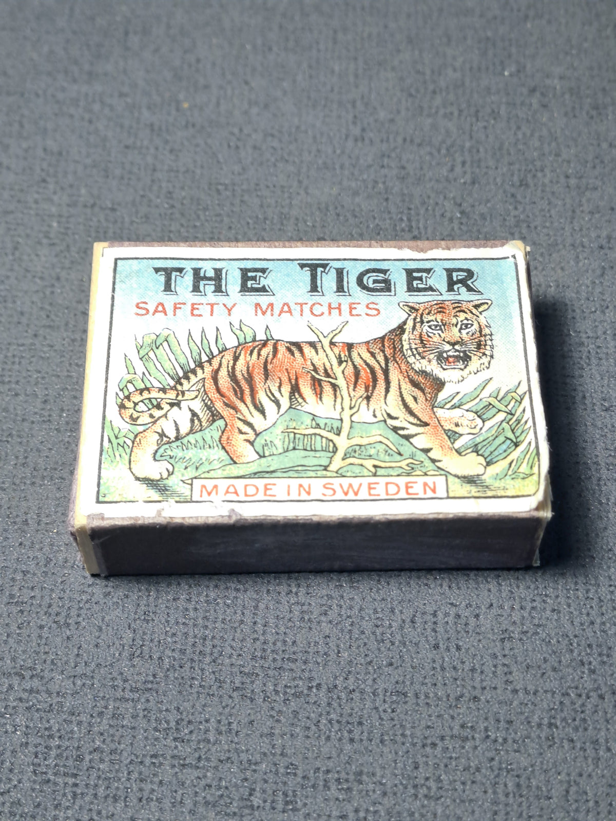 Vintage Matchbox The Tiger / Vintage Tændstikæske The Tiger
