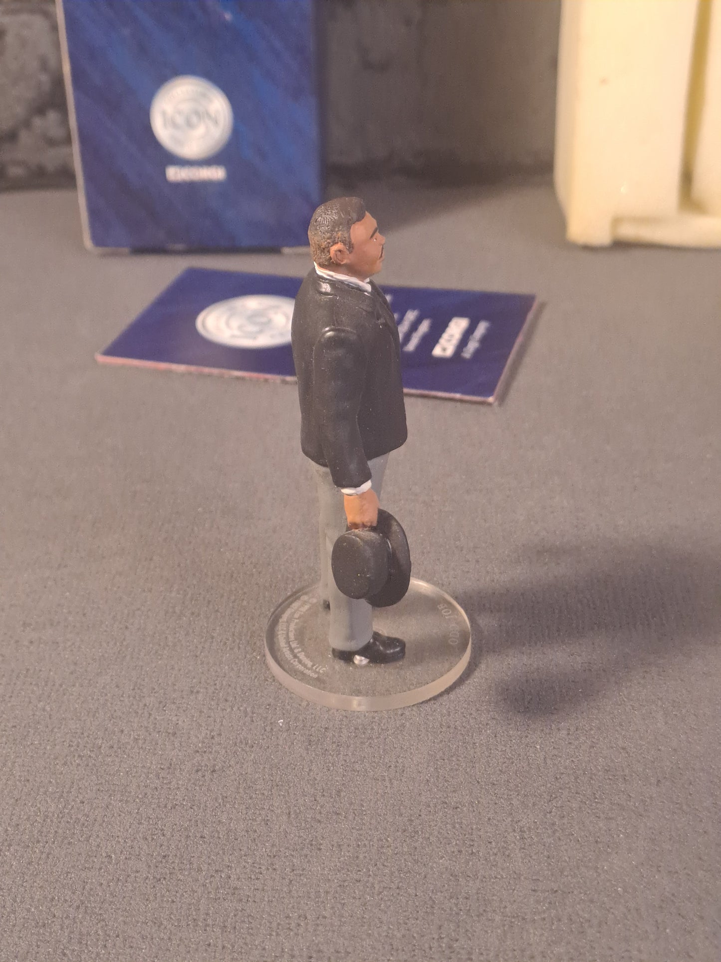 James Bond 007 Odd Job Figure Corgi Icon 1999