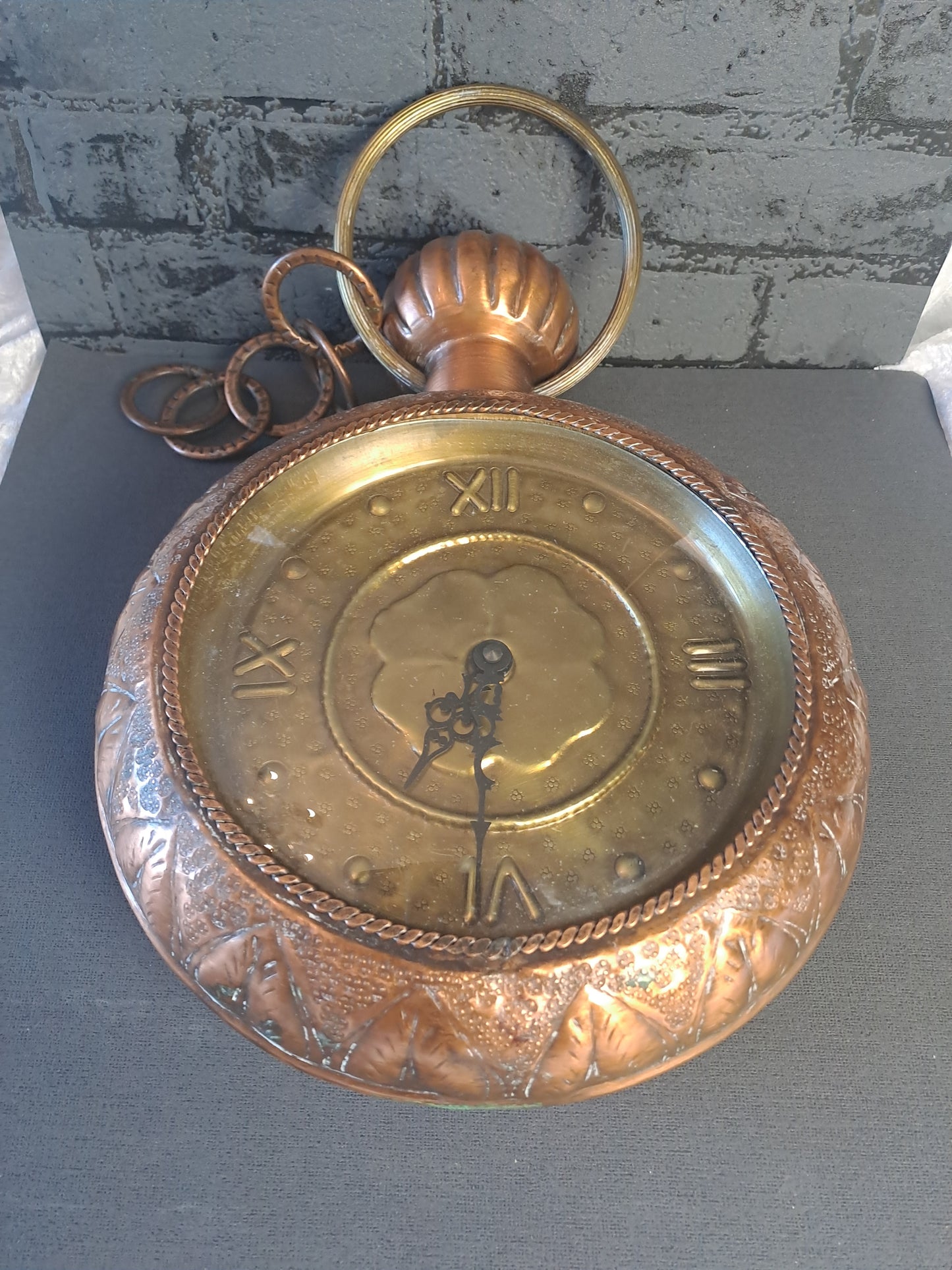 Vintage Wall Clock / Vintage Væg Ur