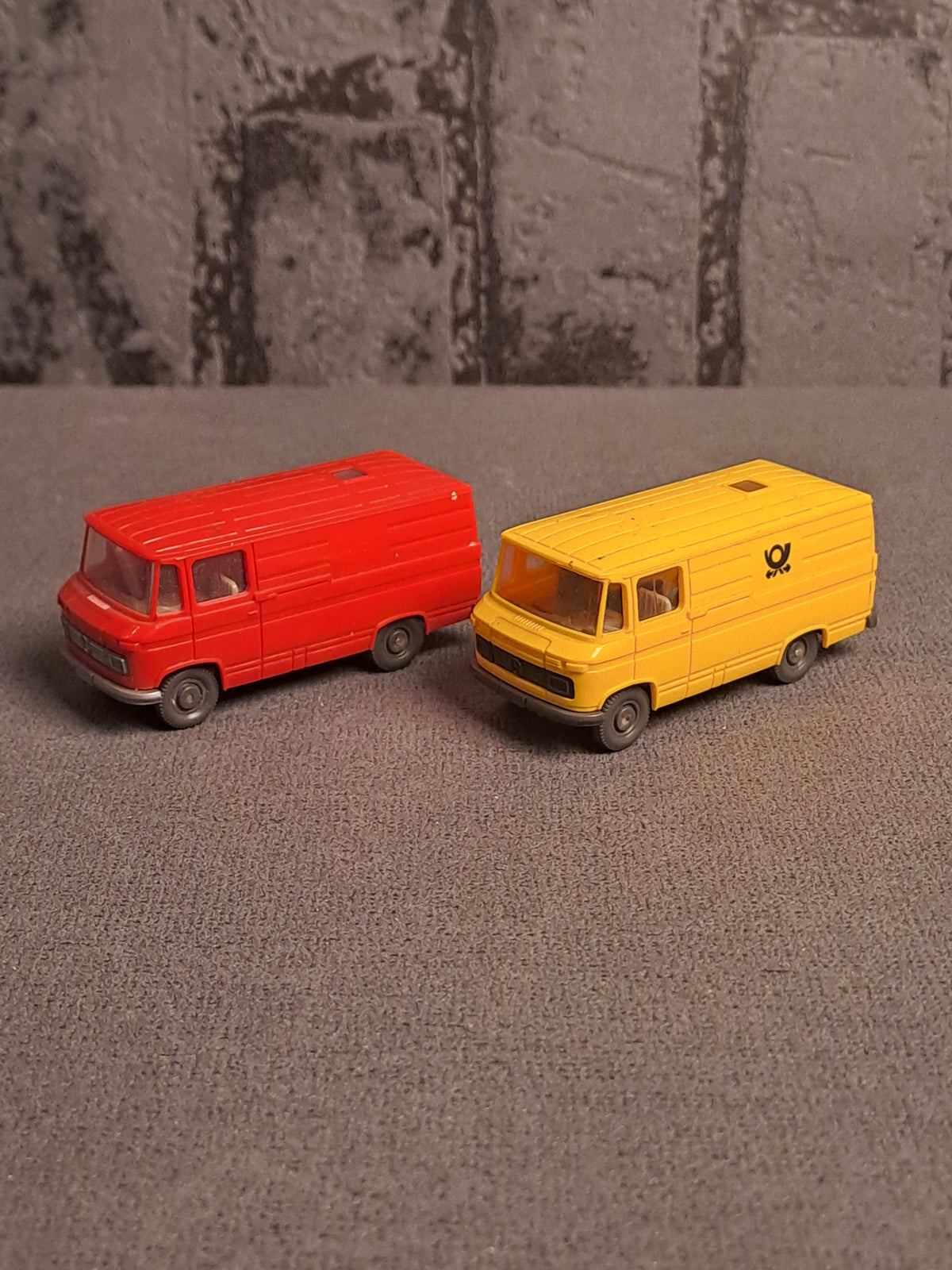 Wiking Mercedes x2