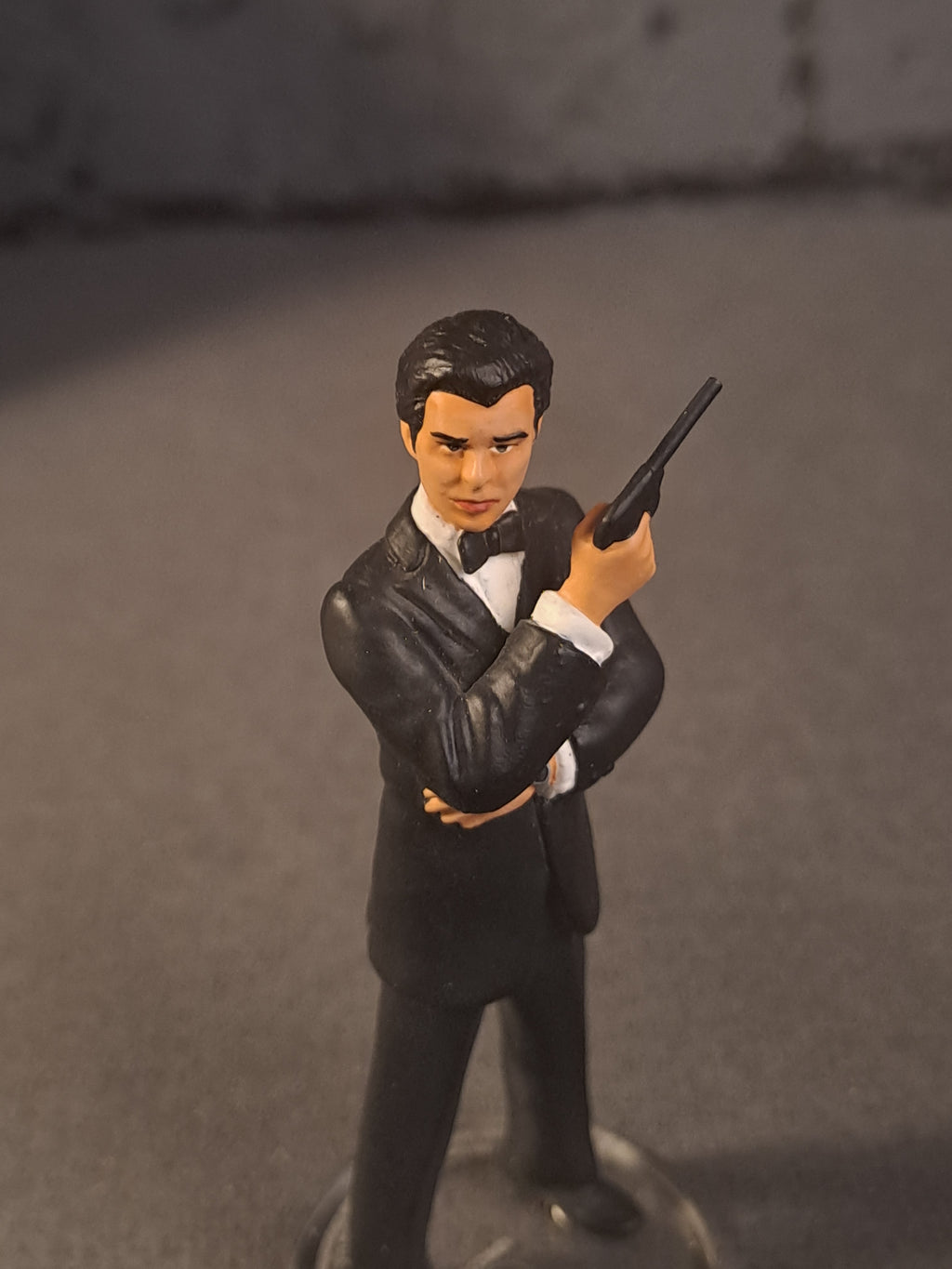 James Bond 007 Pierce Borsnan Figure Corgi Icon 1998