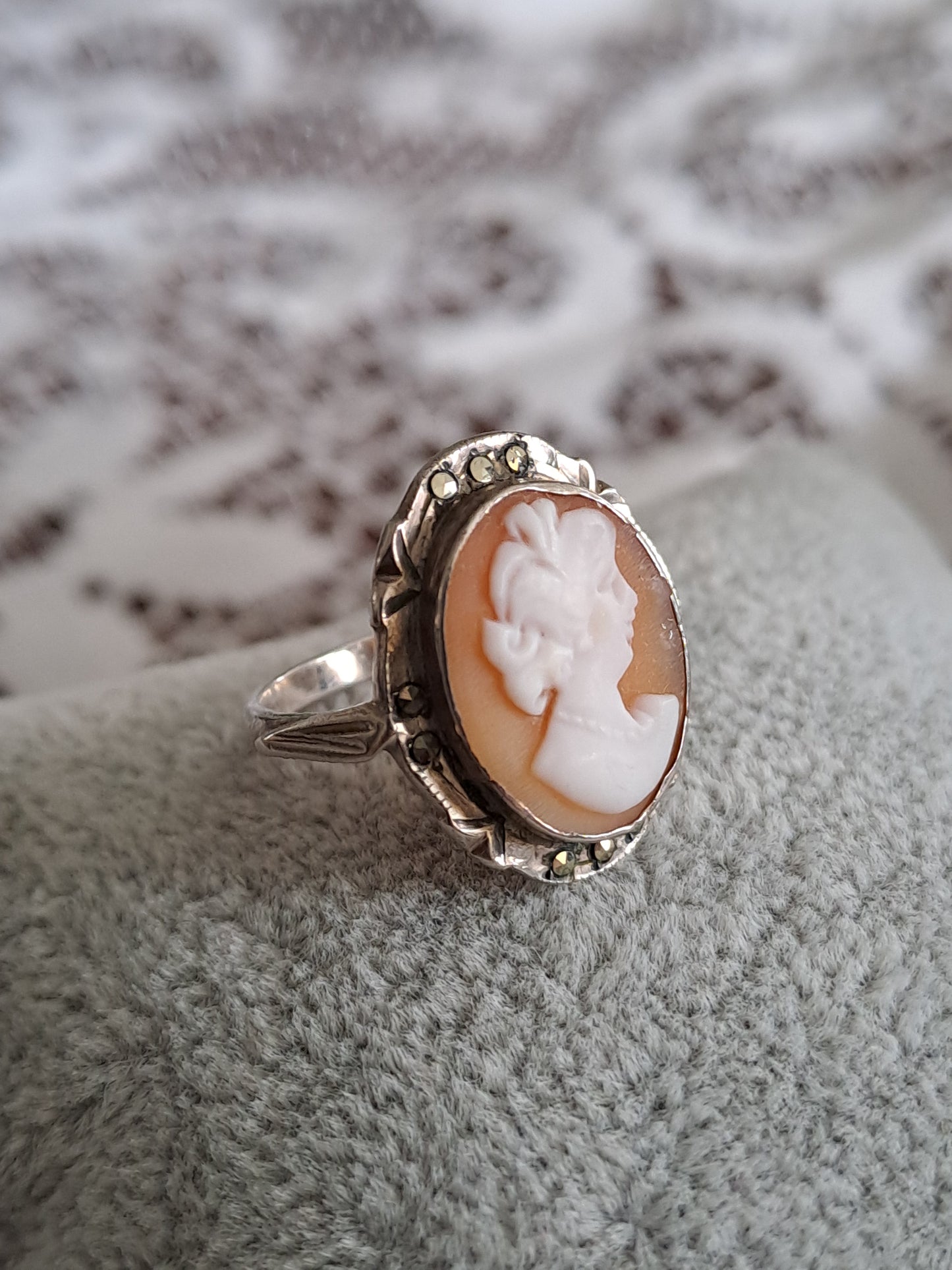 Antique 800 Silver and Carved Shell Cameo Ring
