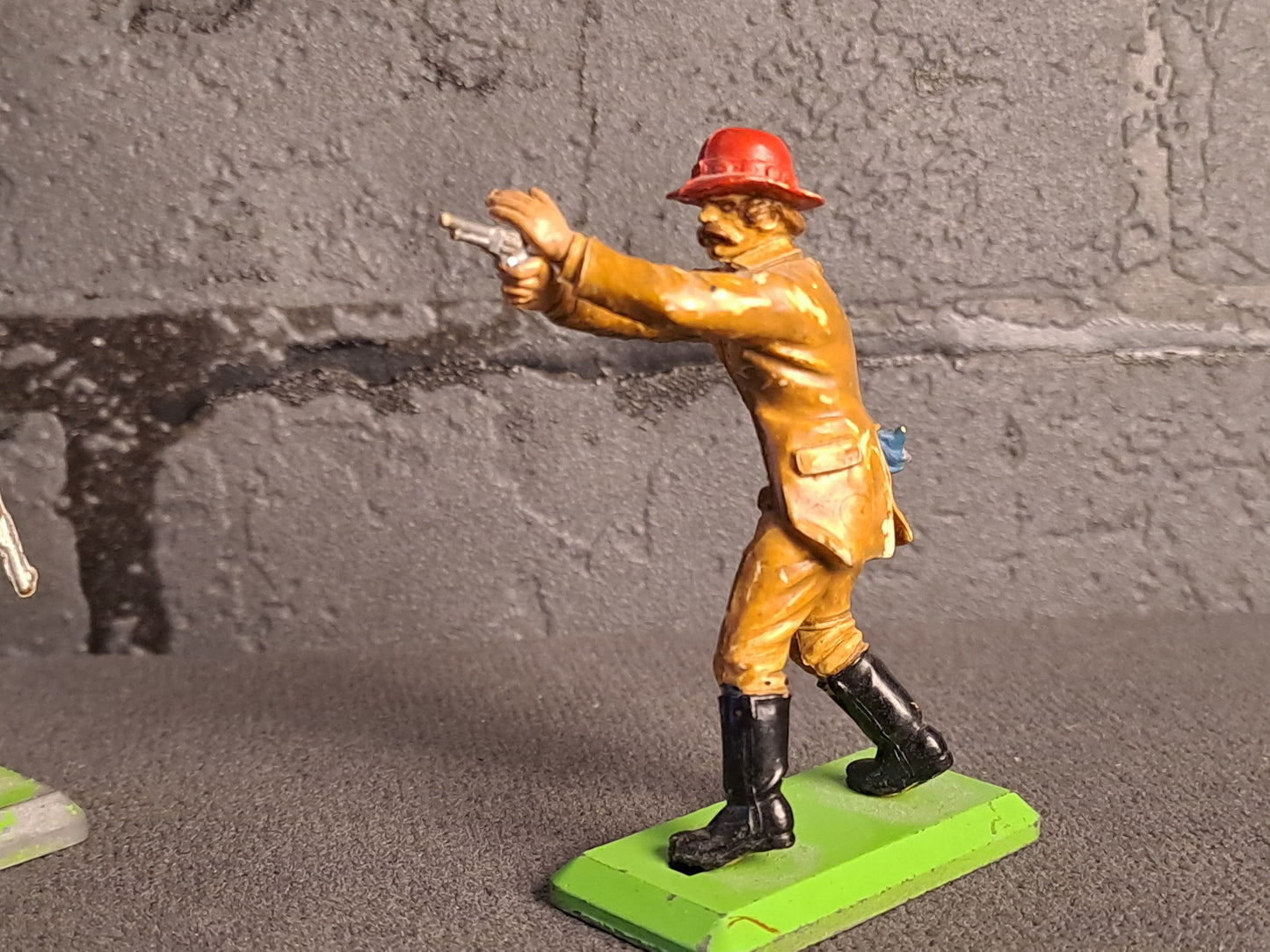 Britains Deetail General Custer and Cowboy