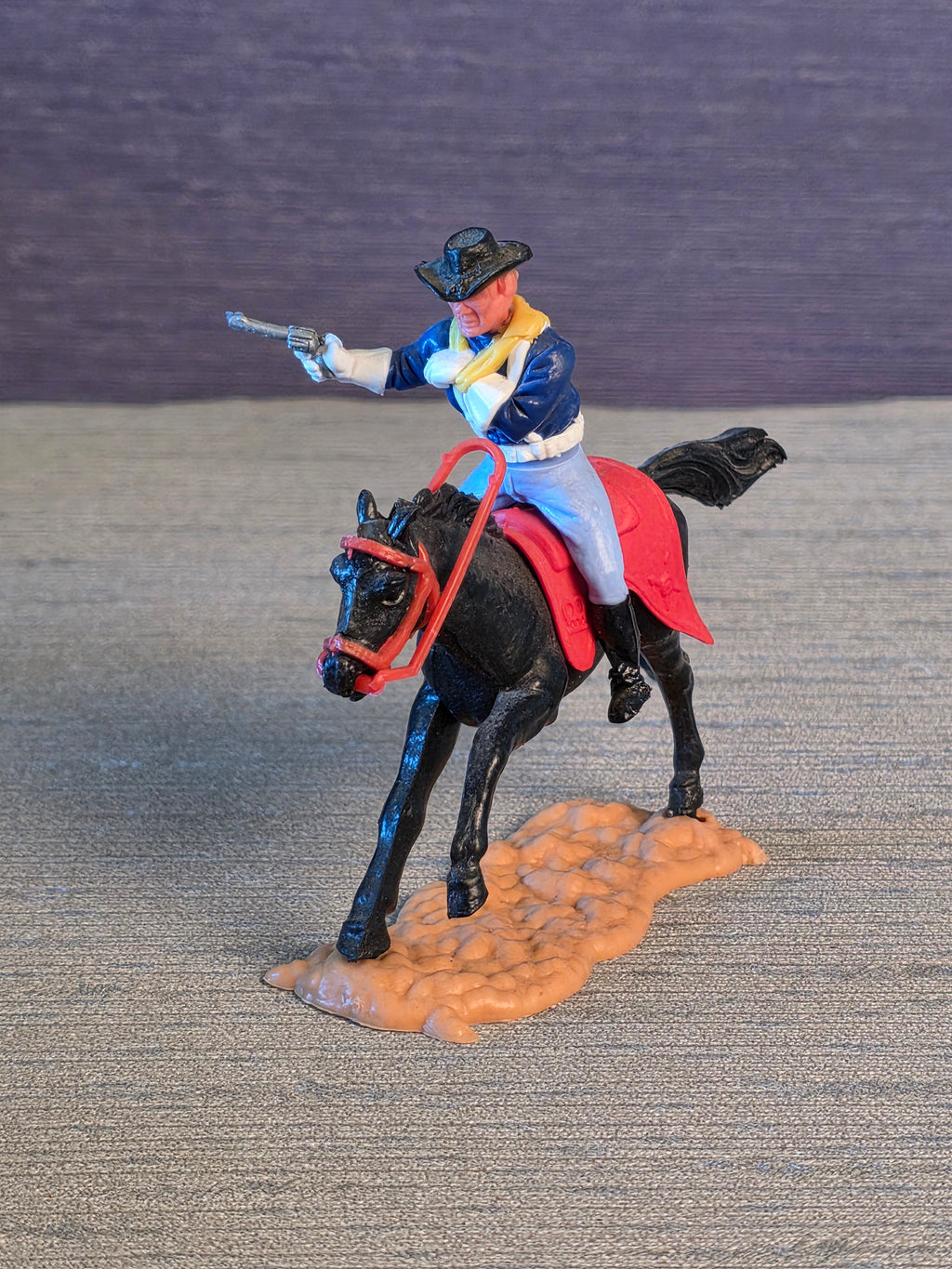 Timpo Toys U.S. Kavaleri Soldat på Hest / Timpo Toys U.S. Cavalry Soldier on Horse