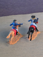 Timpo Toys U.S. Kavaleri 2 Soldater på Hest / Timpo Toys U.S. Cavalry 2 Soldiers on Horse