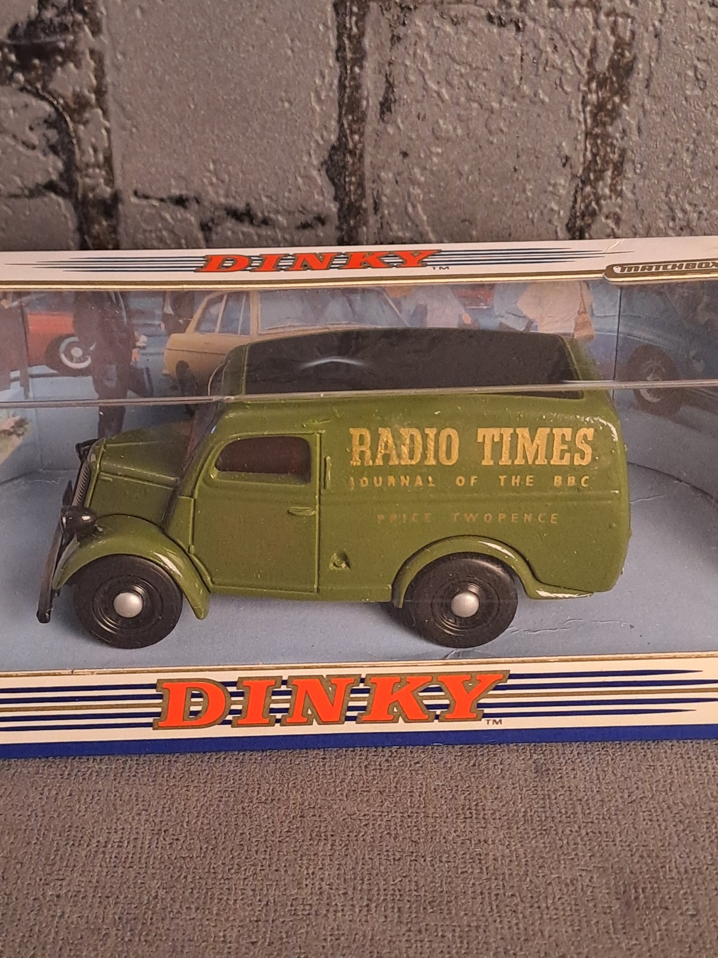 The Dinky Collection 1950 Ford Van