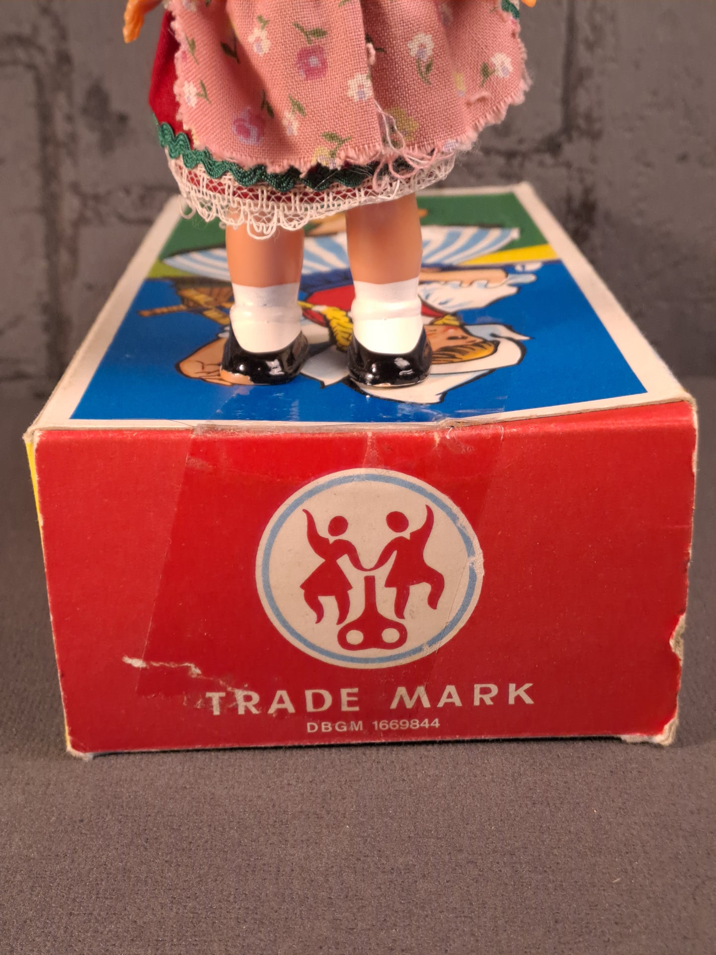 Tanzen Puppe Germany 1960's